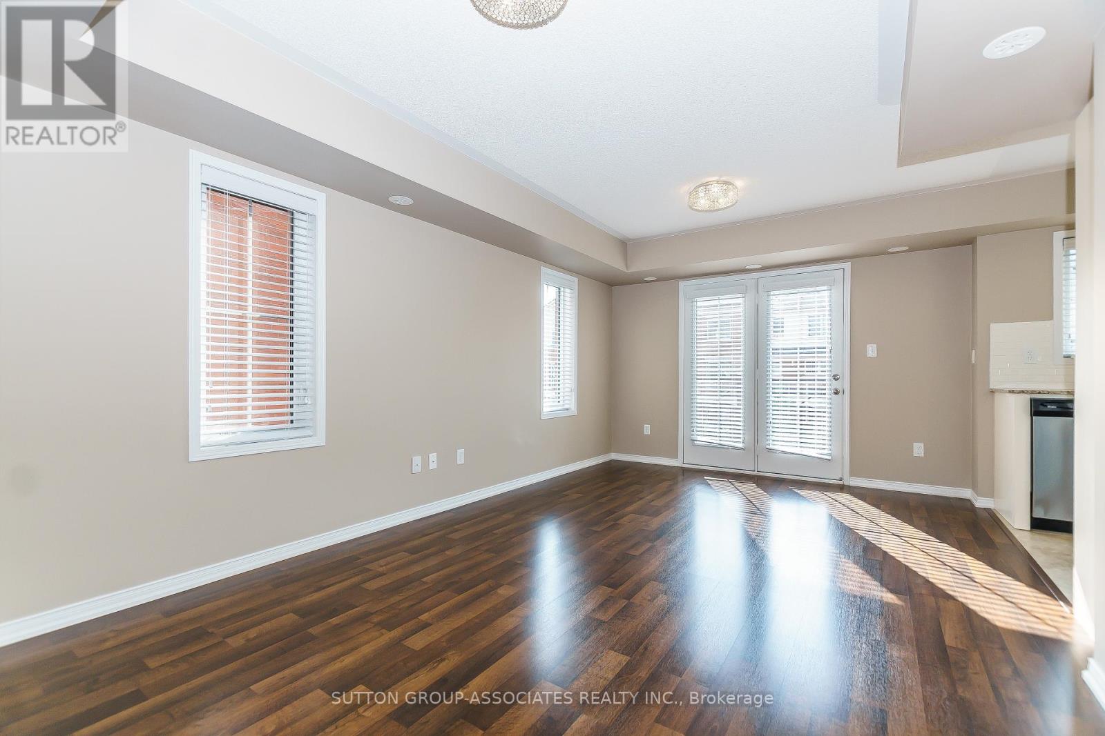 10 - 2508 Post Road, Oakville, Ontario  L6H 0K1 - Photo 4 - W12468064