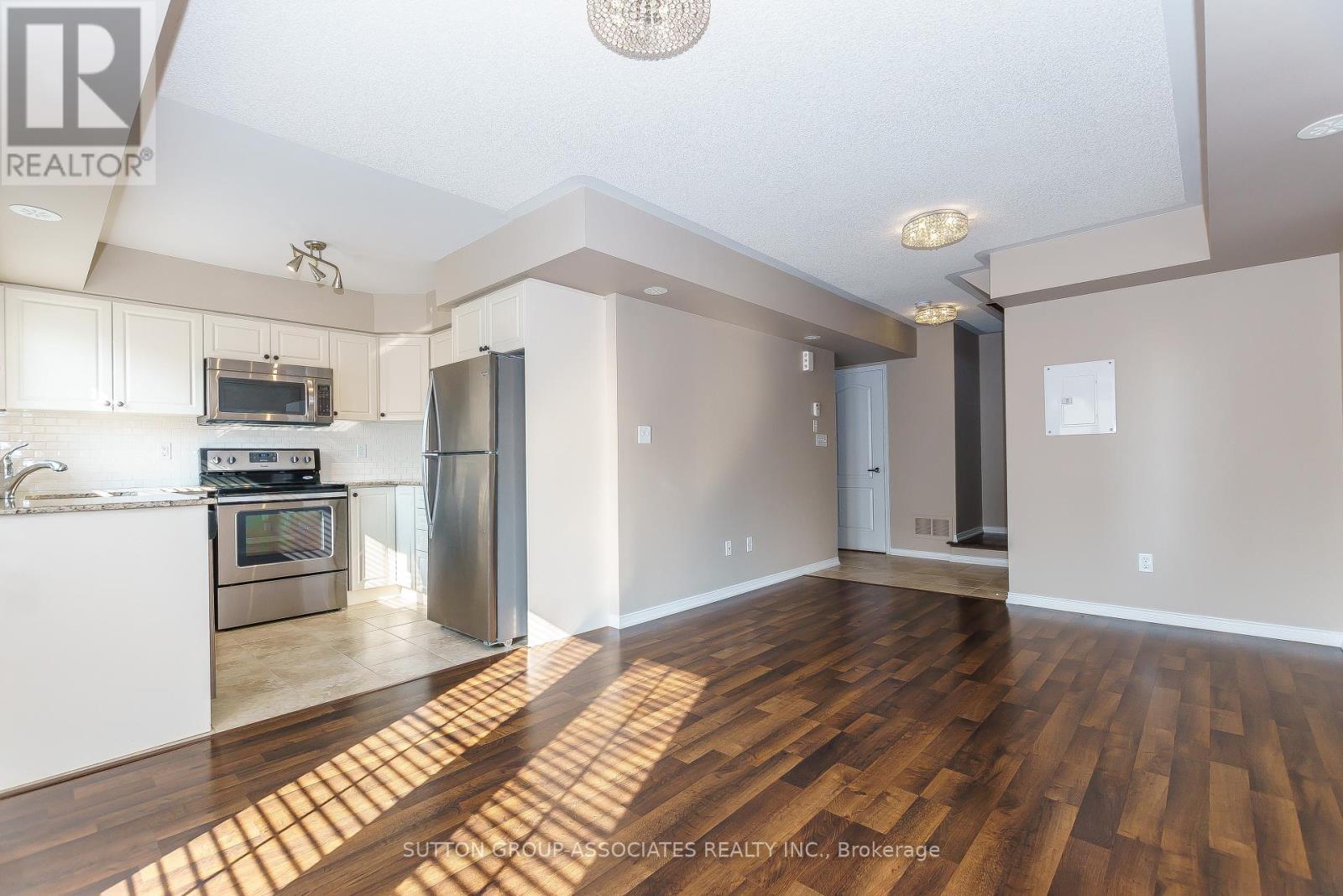 10 - 2508 Post Road, Oakville, Ontario  L6H 0K1 - Photo 5 - W12468064