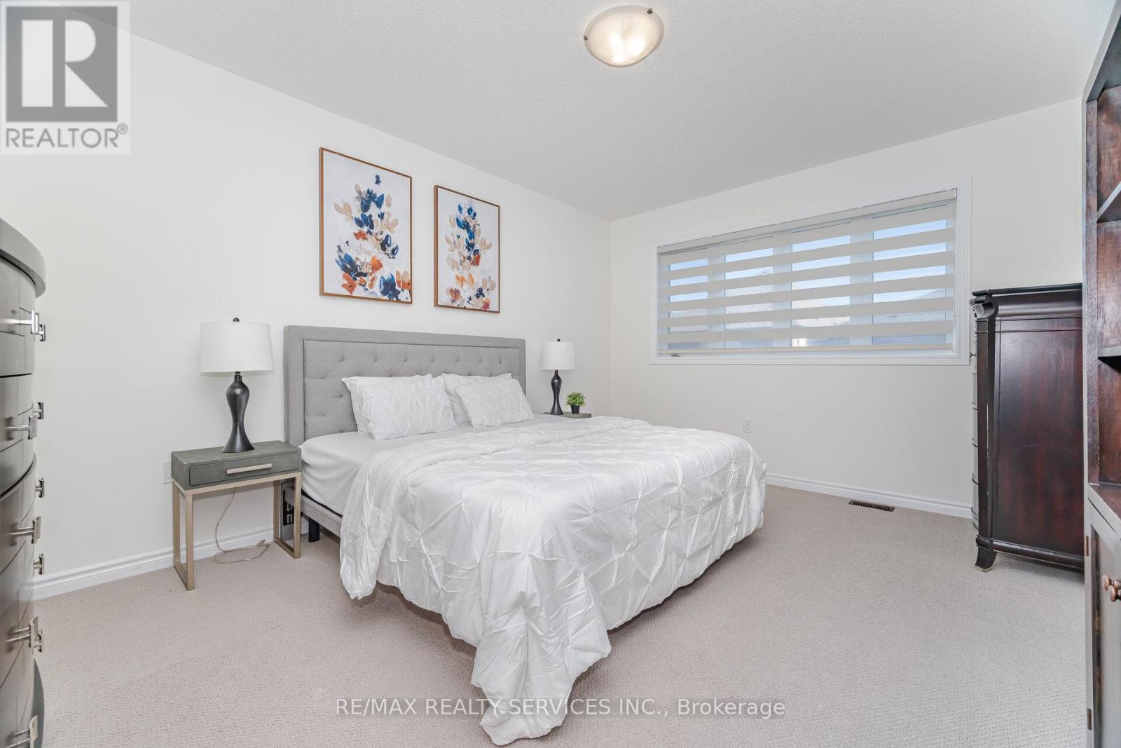 29 Lippa Drive, Caledon, Ontario  L7C 4M3 - Photo 18 - W12468071