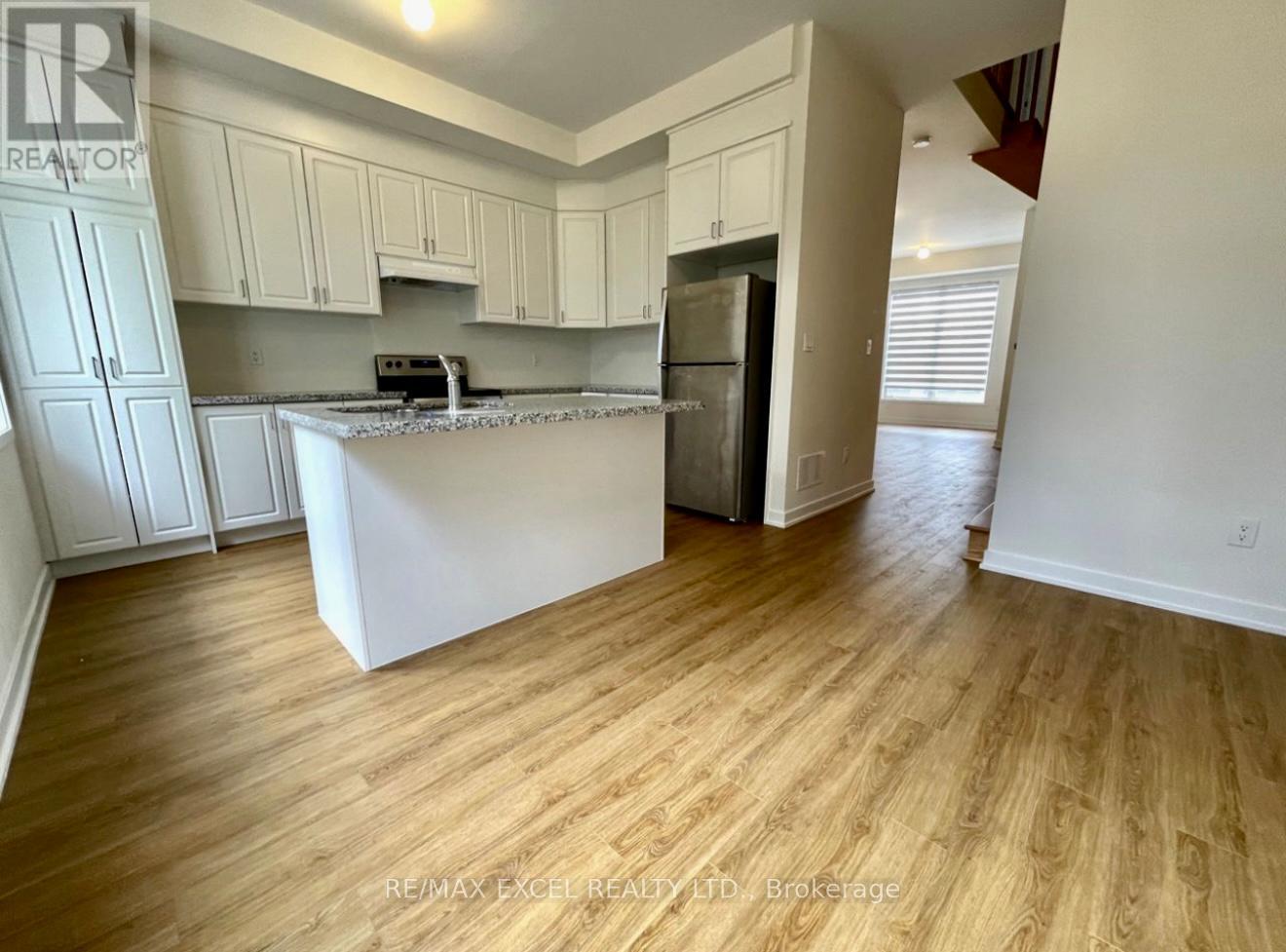 49 Armillo Place, Markham, Ontario  L6E 0V4 - Photo 4 - N12467359
