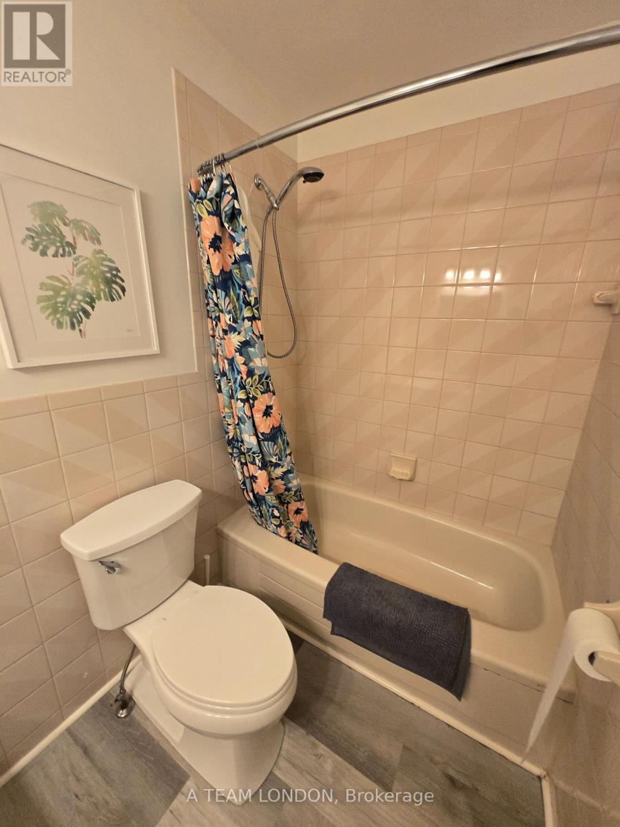 3 & 4 - 39 Regina Street, London East, Ontario  N5Y 3B6 - Photo 13 - X12468174