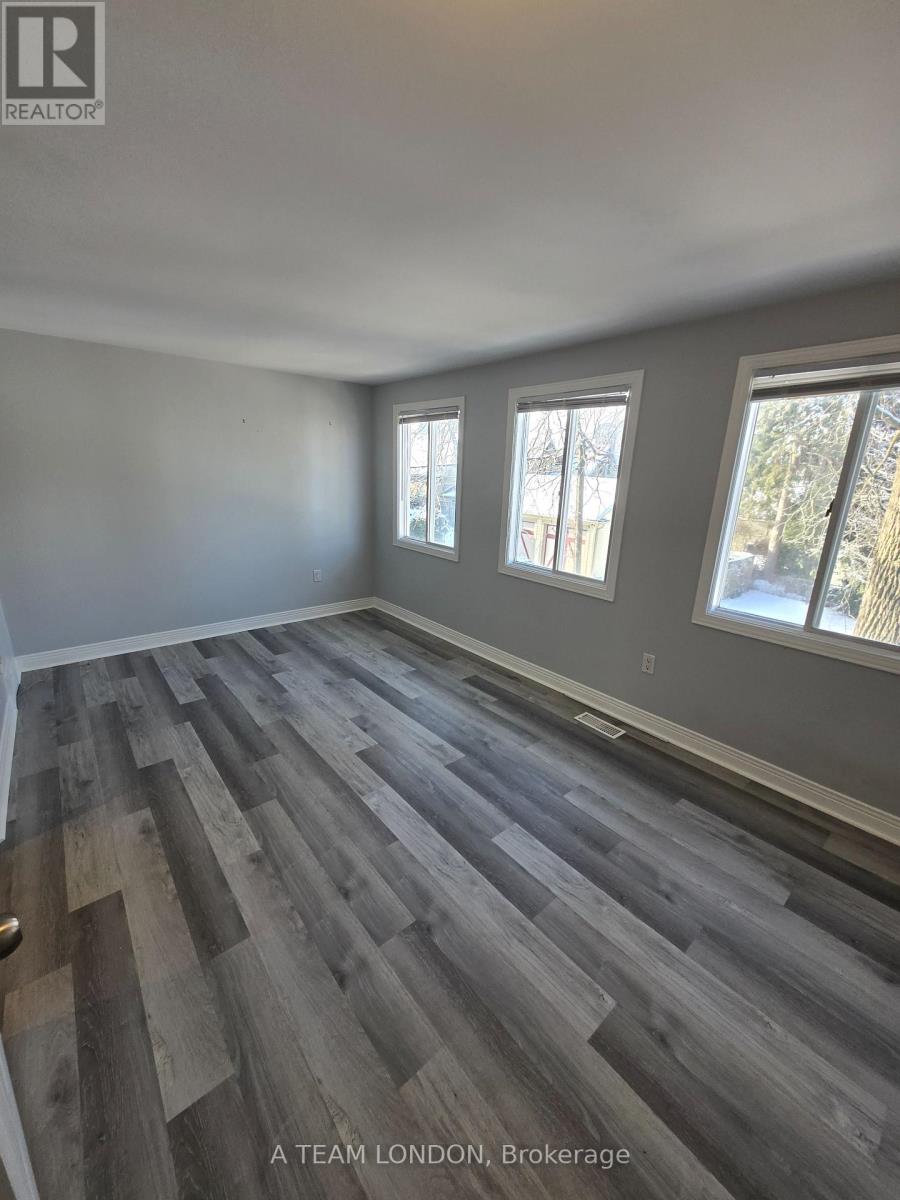 3 & 4 - 39 Regina Street, London East, Ontario  N5Y 3B6 - Photo 16 - X12468174