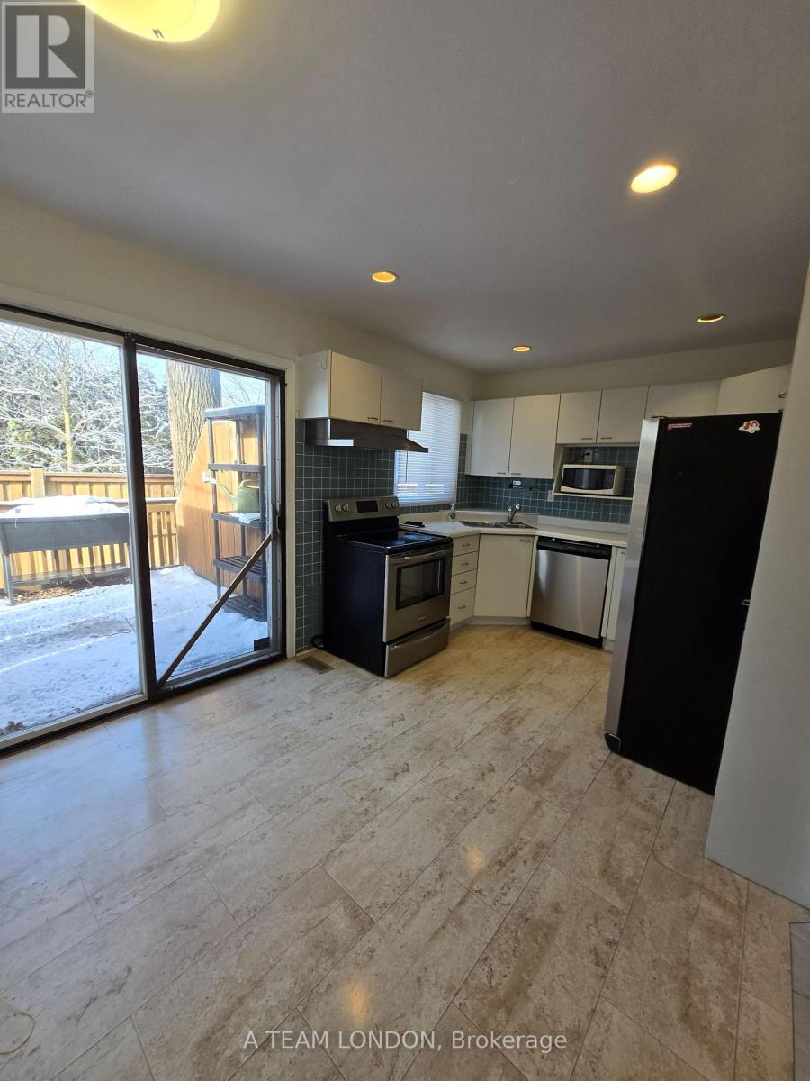 3 & 4 - 39 Regina Street, London East, Ontario  N5Y 3B6 - Photo 23 - X12468174