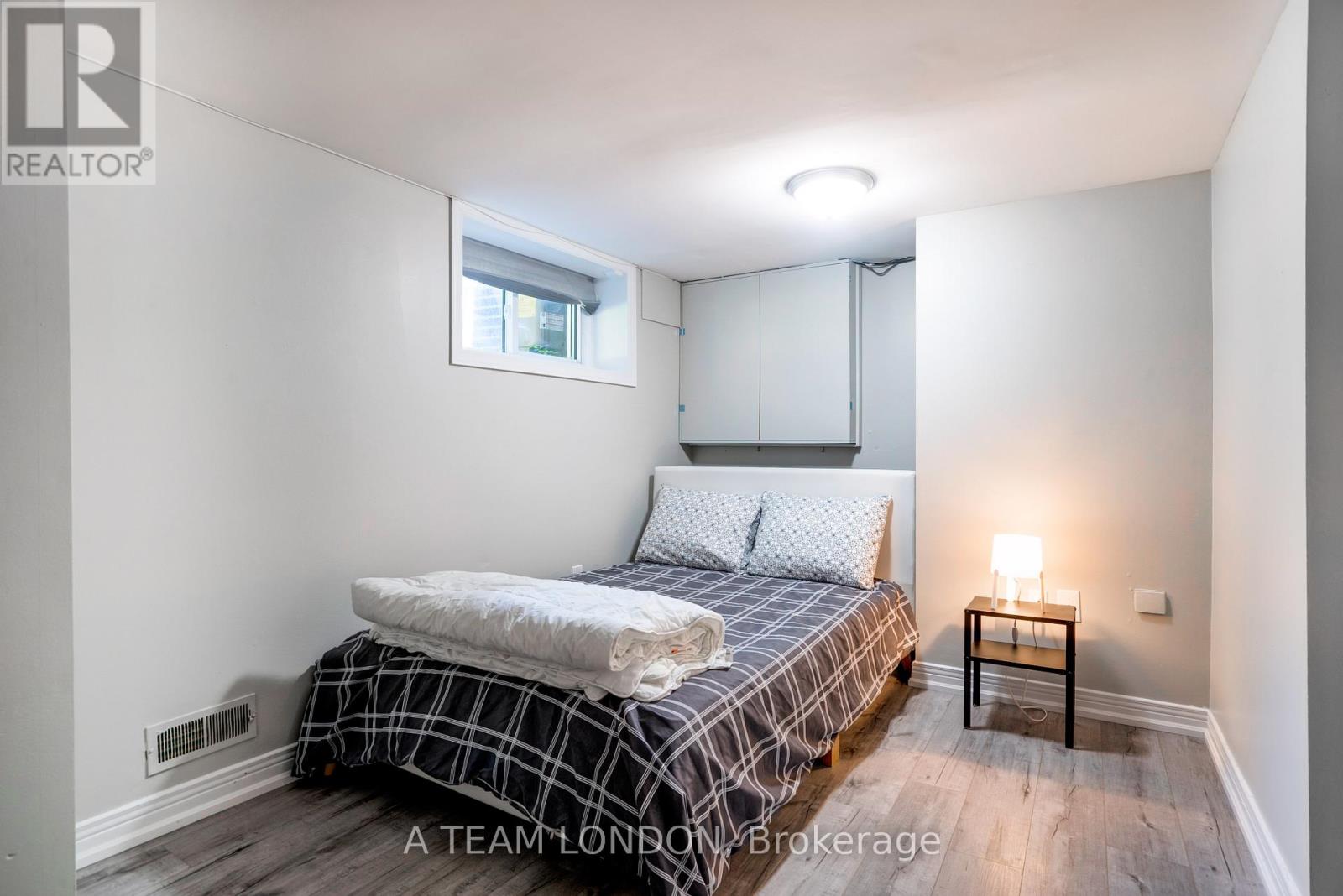 3 & 4 - 39 Regina Street, London East, Ontario  N5Y 3B6 - Photo 31 - X12468174