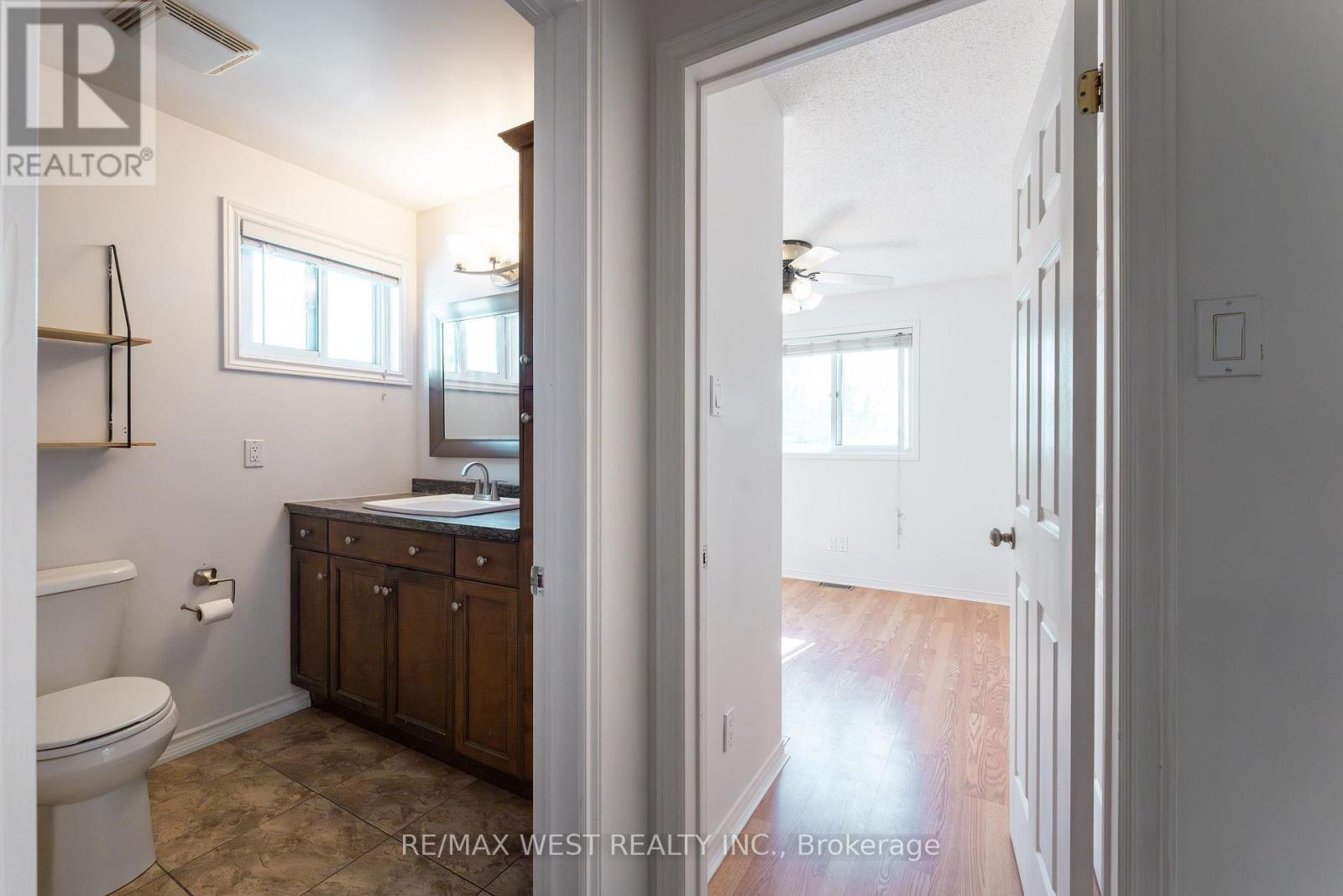 852 Beatrice Street E, Oshawa, Ontario  L1K 2H7 - Photo 23 - E12457877