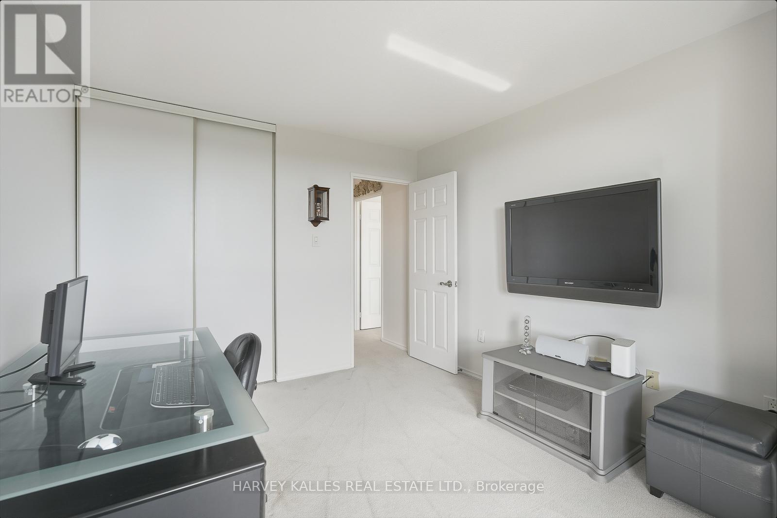 812 - 20 Cherrytree Drive, Brampton, Ontario  L6Y 3V1 - Photo 27 - W12463084