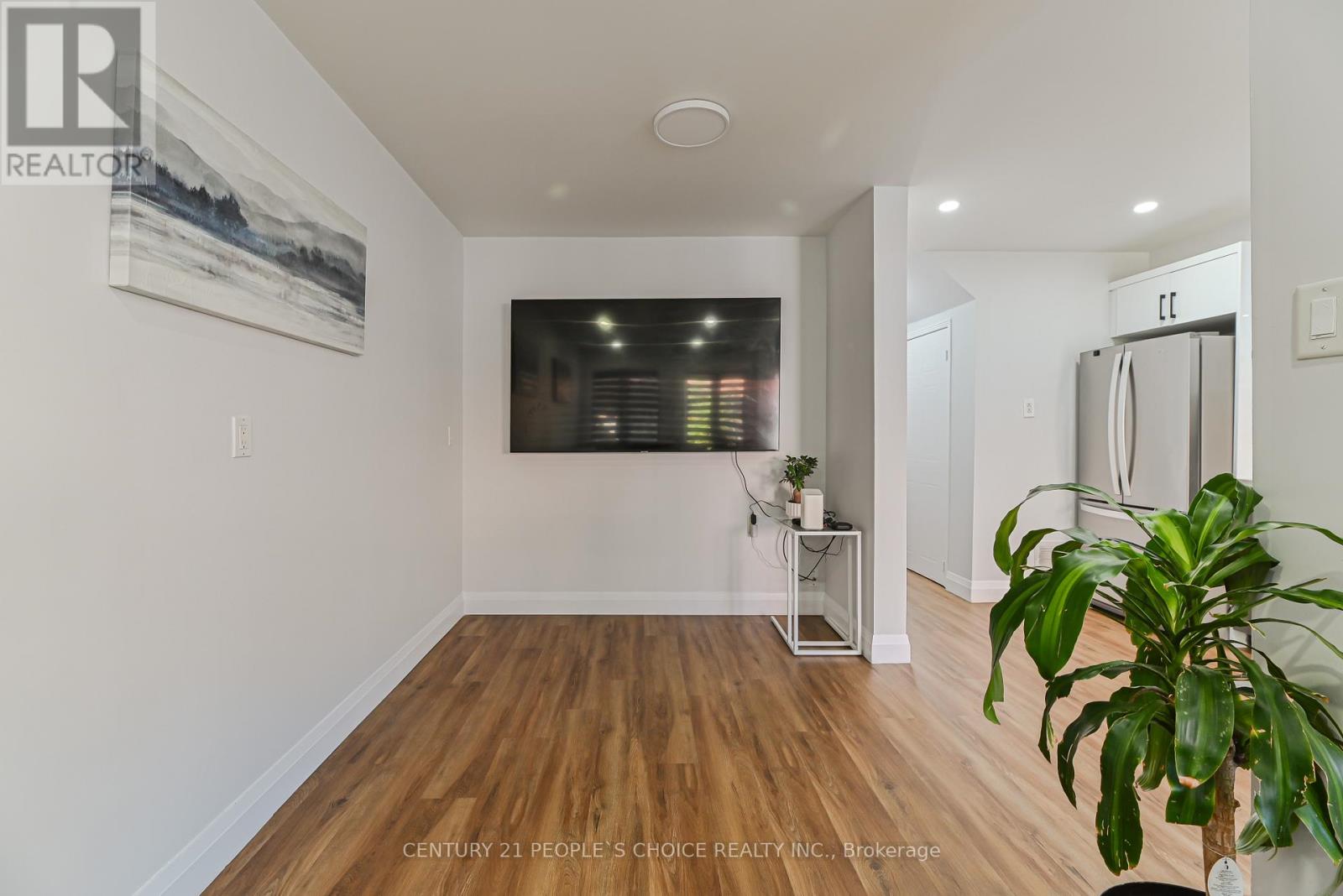 116 Goldenlight Circle, Brampton, Ontario  L6X 4N6 - Photo 15 - W12465695