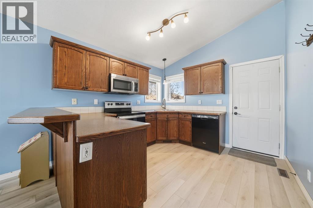 132 Heartland Crescent, Penhold, Alberta  T0M 1R0 - Photo 6 - A2265227