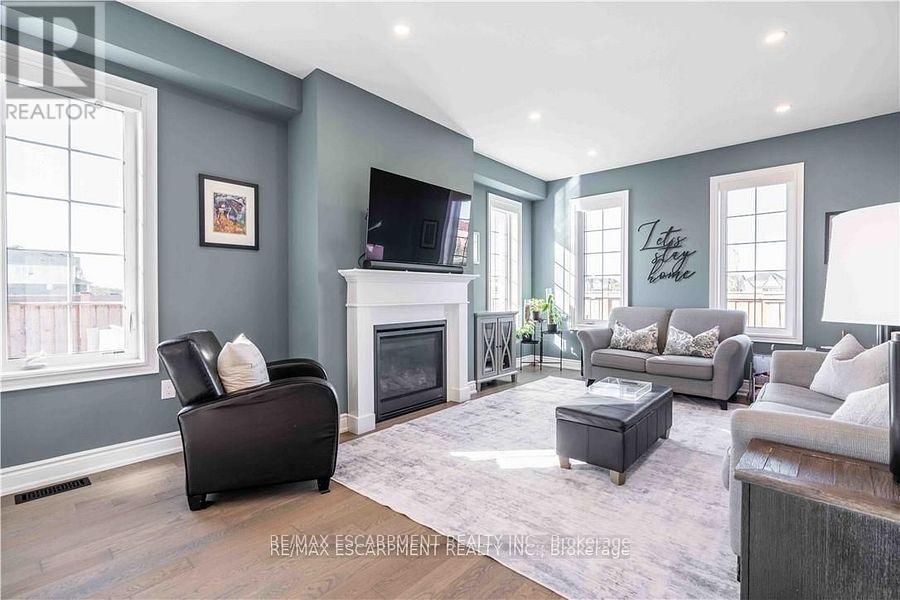 253 Kinsman Drive, Hamilton, Ontario  L0R 1C0 - Photo 11 - X12467923