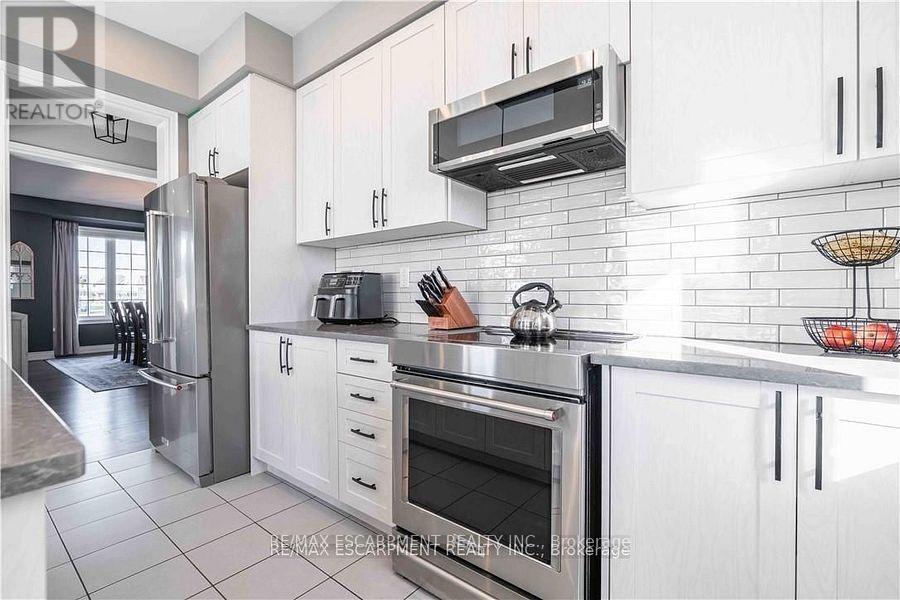 253 Kinsman Drive, Hamilton, Ontario  L0R 1C0 - Photo 19 - X12467923