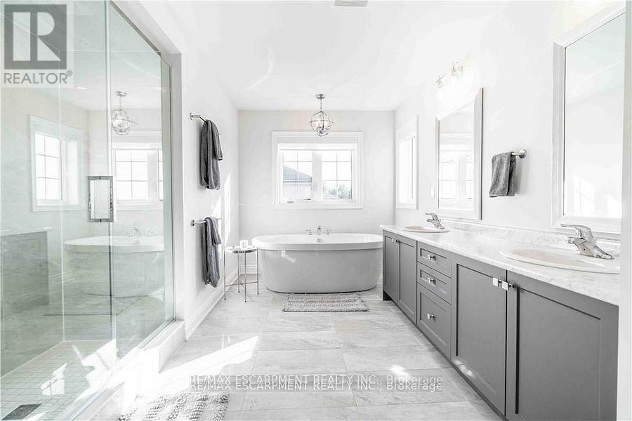 253 Kinsman Drive, Hamilton, Ontario  L0R 1C0 - Photo 23 - X12467923
