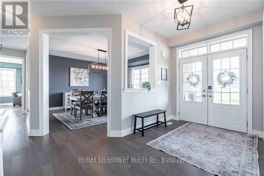 253 Kinsman Drive, Hamilton, Ontario  L0R 1C0 - Photo 7 - X12467923