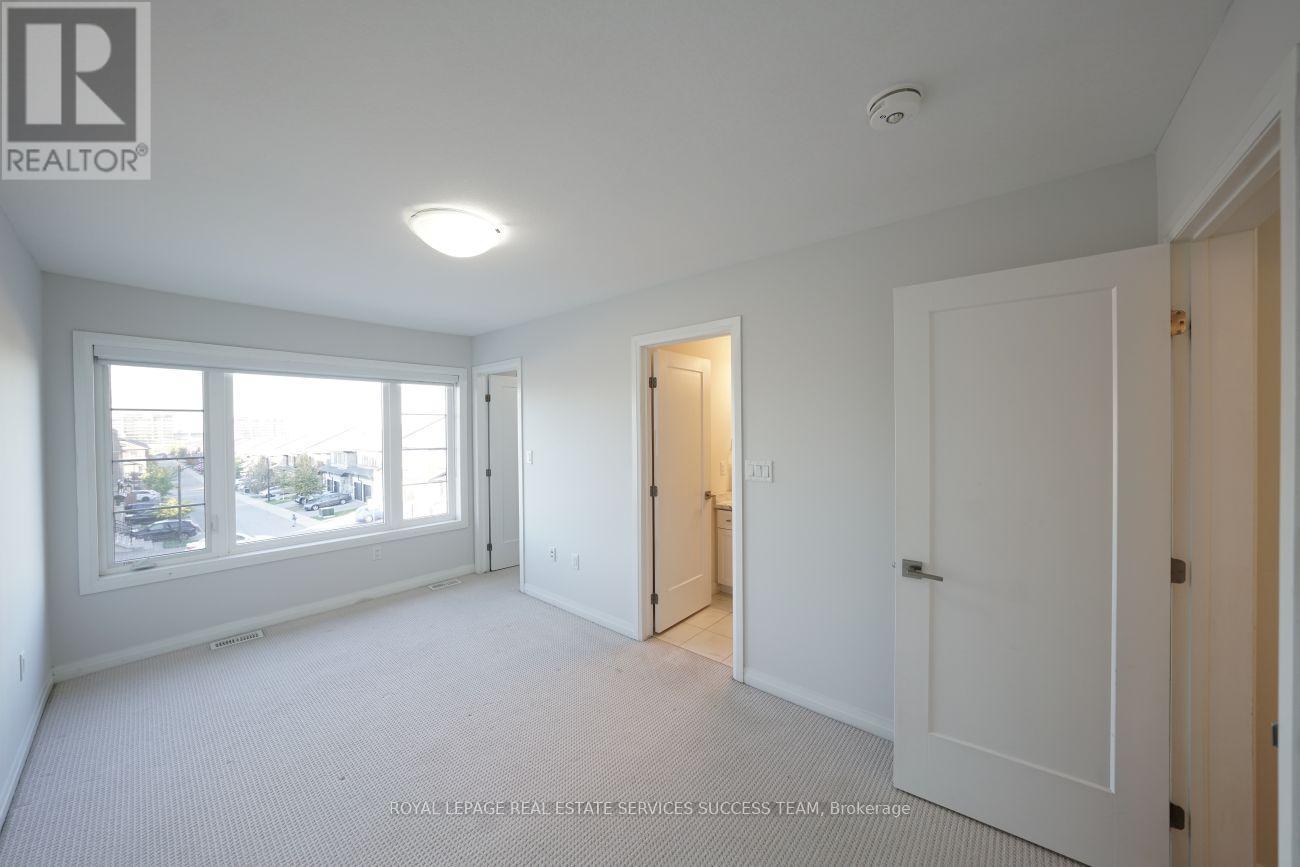 51 Soho Street, Hamilton, Ontario  L8J 0L4 - Photo 9 - X12467926