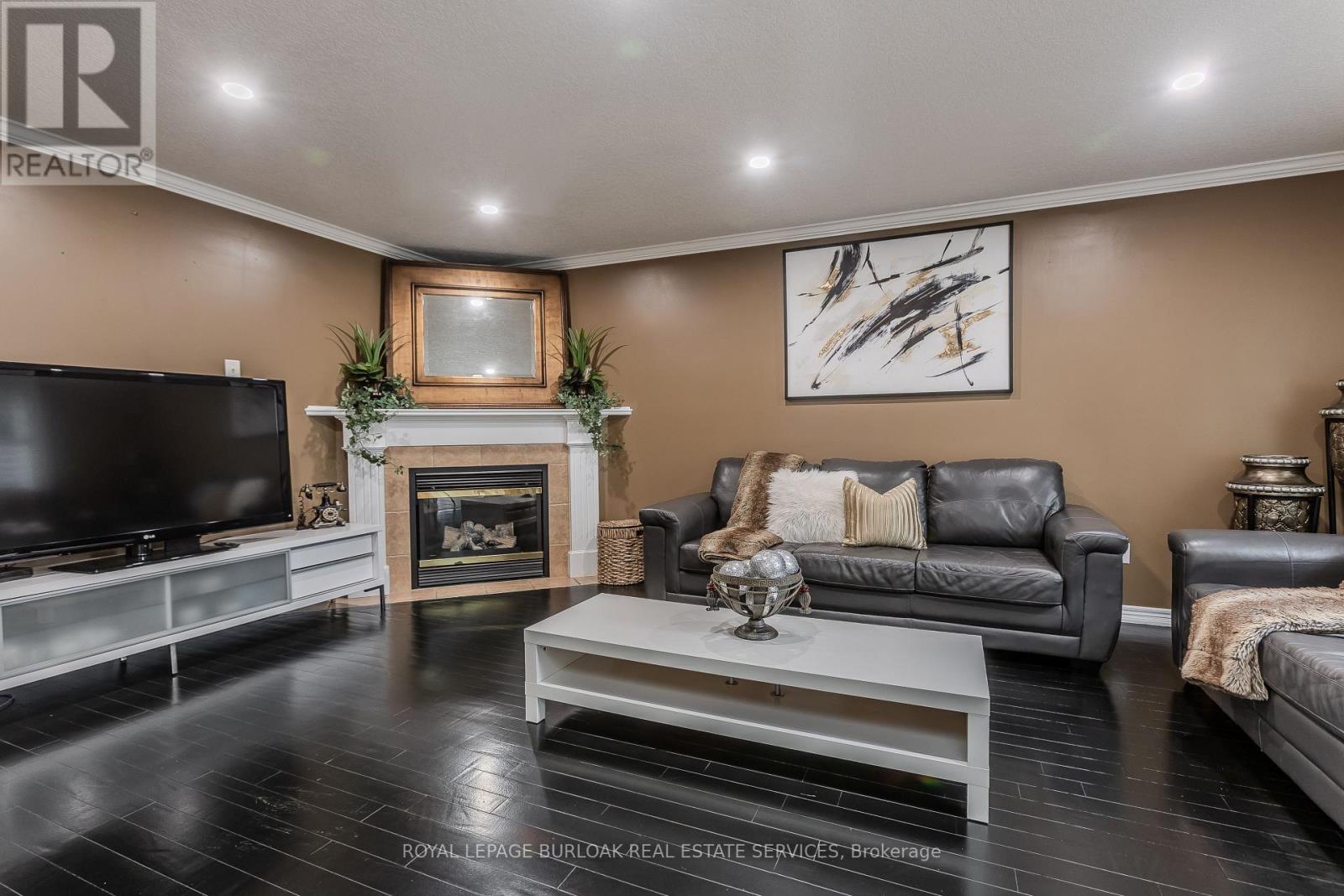 26 Grassyplain Drive, Hamilton, Ontario  L0R 1W0 - Photo 10 - X12467940