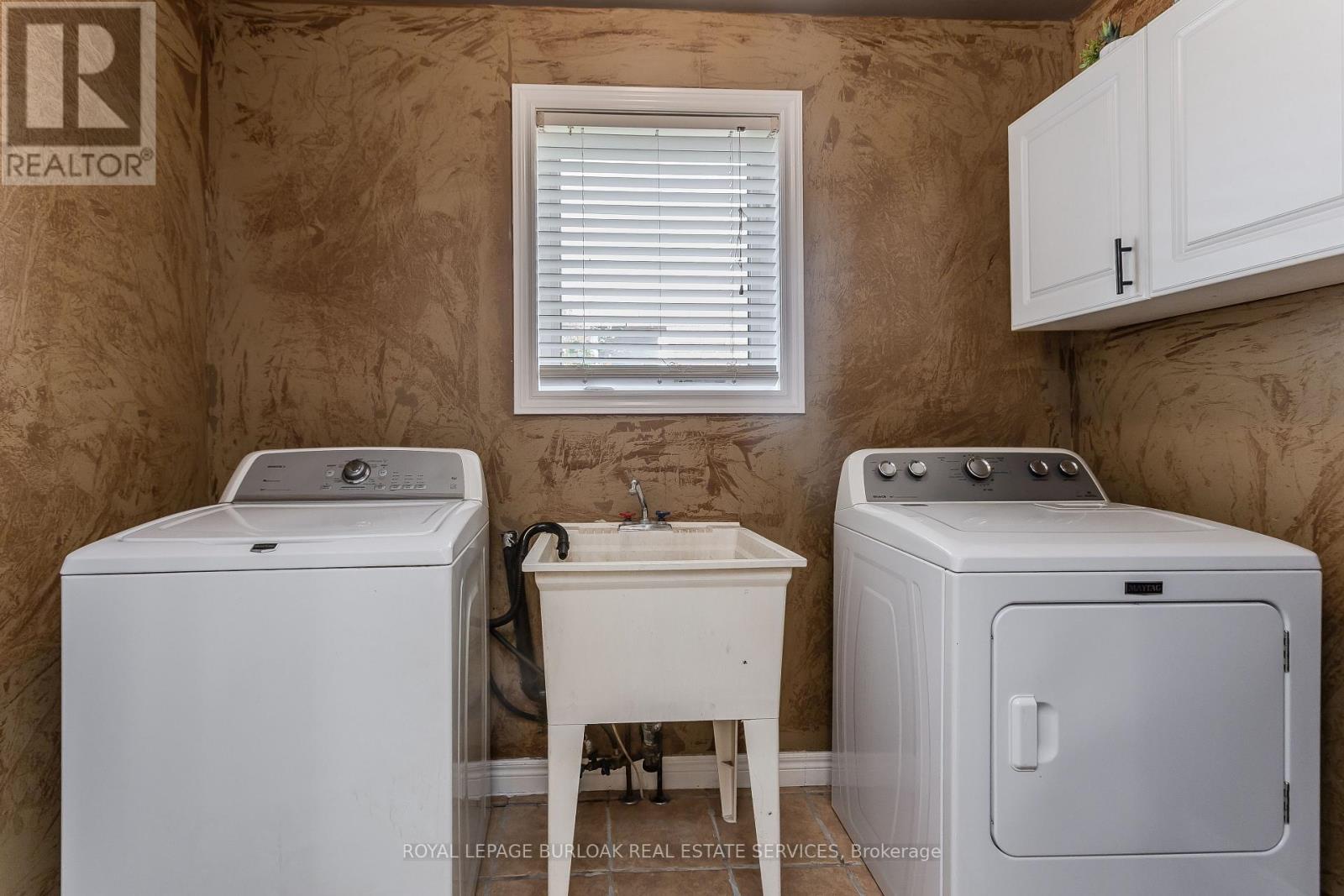26 Grassyplain Drive, Hamilton, Ontario  L0R 1W0 - Photo 12 - X12467940