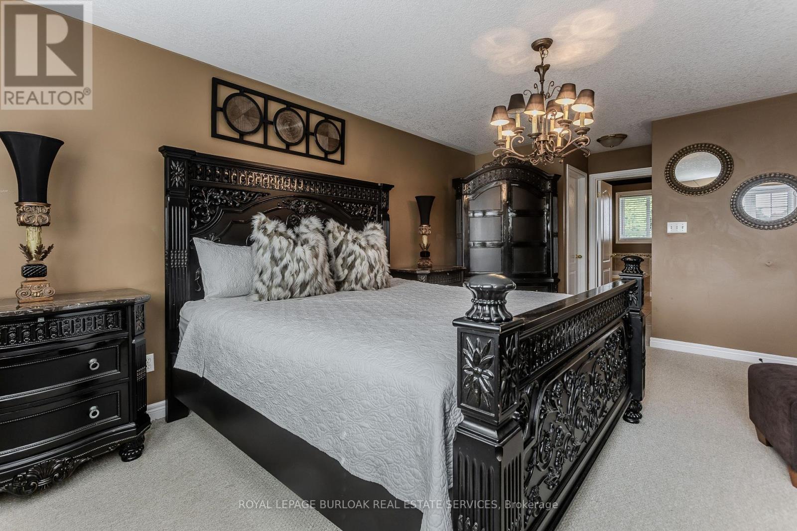 26 Grassyplain Drive, Hamilton, Ontario  L0R 1W0 - Photo 16 - X12467940