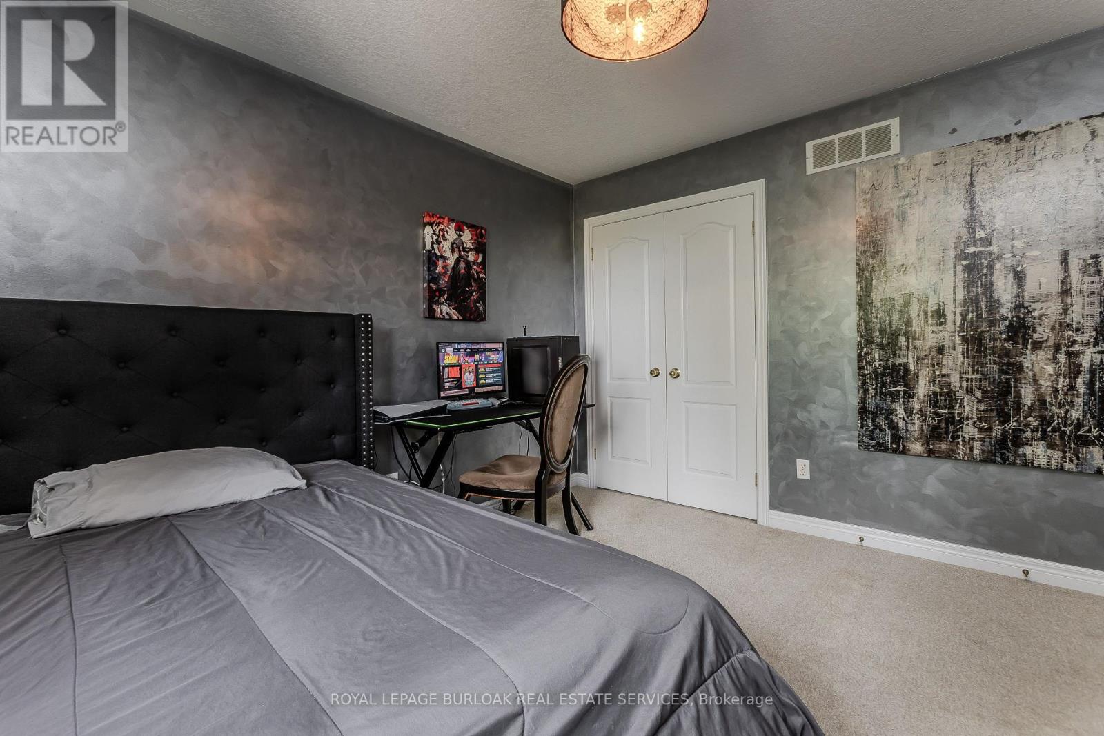 26 Grassyplain Drive, Hamilton, Ontario  L0R 1W0 - Photo 24 - X12467940