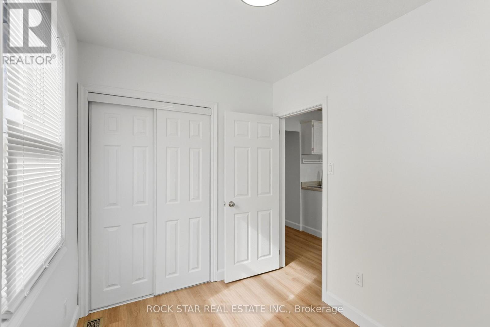 116 Robins Avenue, Hamilton, Ontario  L8H 4N7 - Photo 10 - X12467968