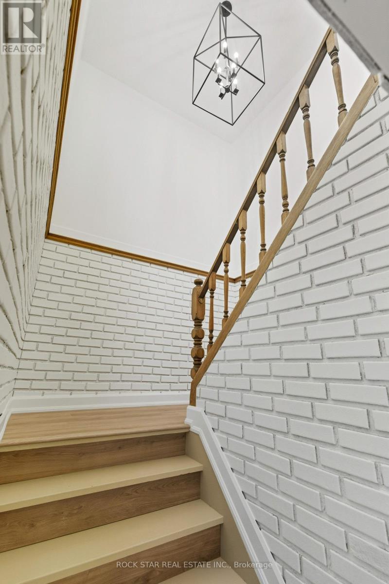 116 Robins Avenue, Hamilton, Ontario  L8H 4N7 - Photo 14 - X12467968