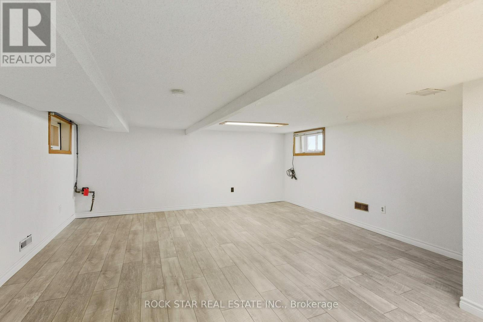 116 Robins Avenue, Hamilton, Ontario  L8H 4N7 - Photo 29 - X12467968