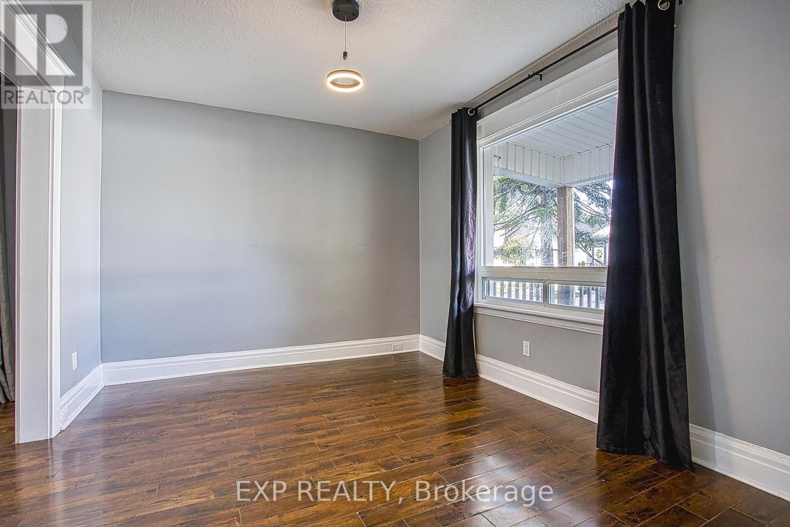 118 Garside Avenue N, Hamilton, Ontario  L8H 4W3 - Photo 8 - X12467970