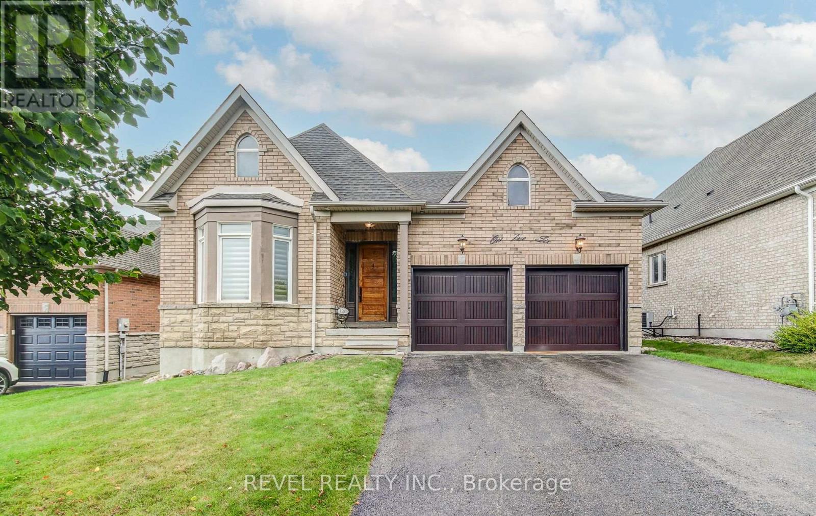 126 Aberfoyle Mill Crescent, Puslinch, Ontario  N1H 6H9 - Photo 2 - X12468031