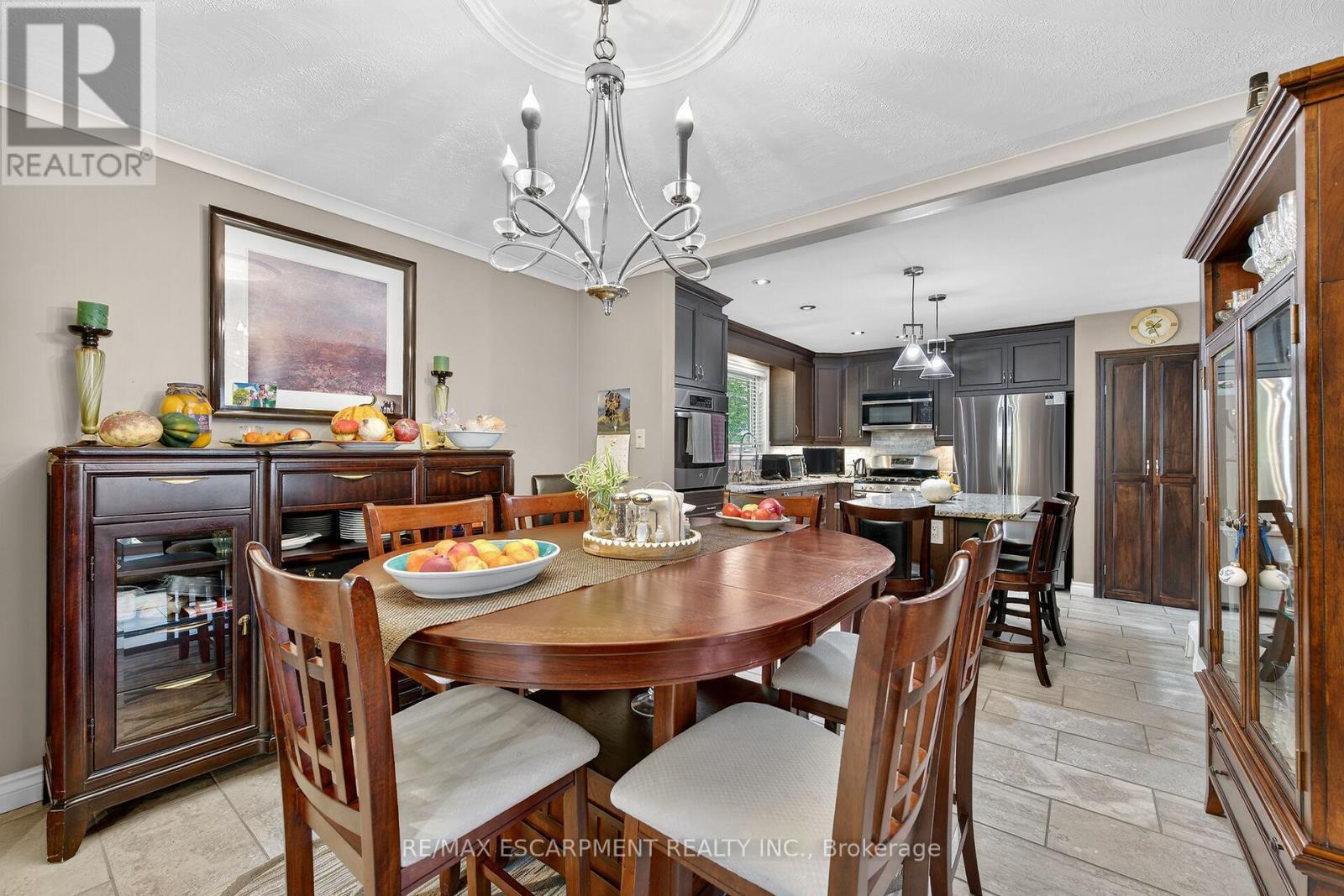 477 Lynden Road, Brantford, Ontario  N3T 5M1 - Photo 6 - X12468080
