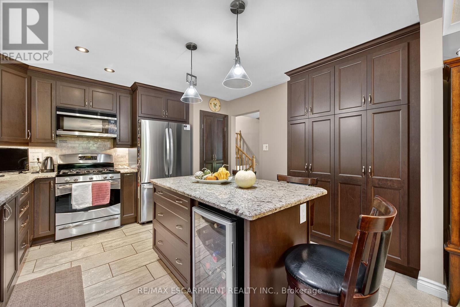 477 Lynden Road, Brantford, Ontario  N3T 5M1 - Photo 9 - X12468080