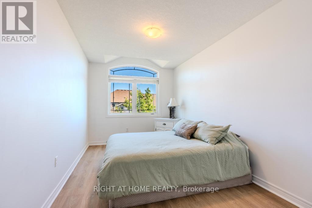 26 - 14 Amos Drive, Guelph, Ontario  N1L 0M2 - Photo 24 - X12468087