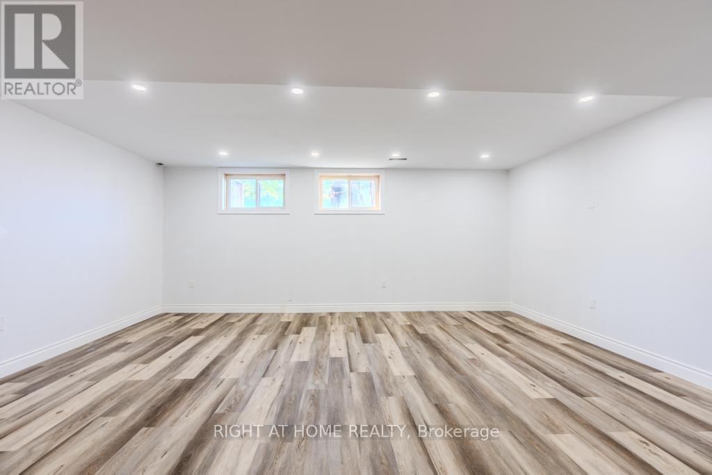 26 - 14 Amos Drive, Guelph, Ontario  N1L 0M2 - Photo 35 - X12468087