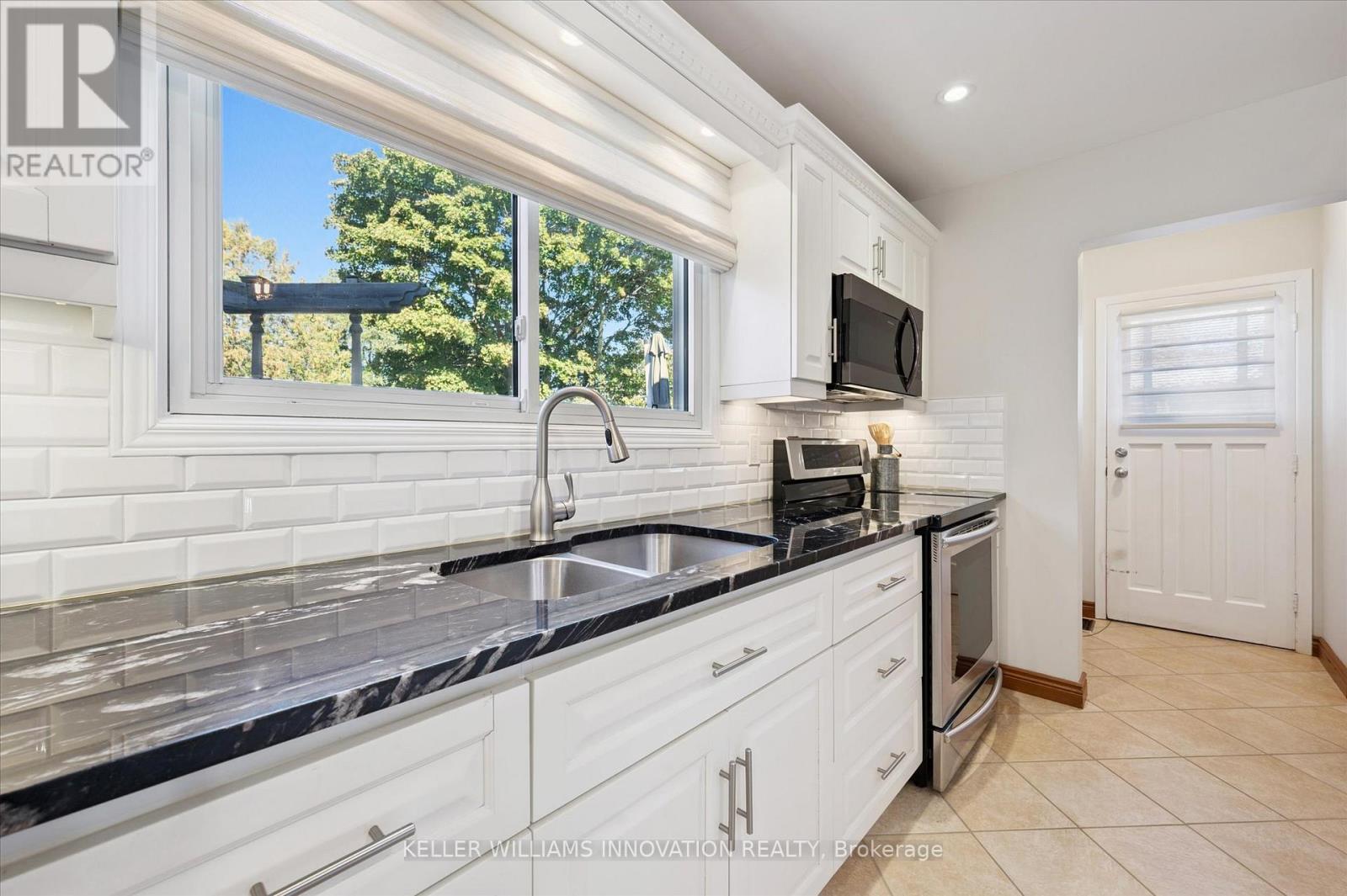 153 Forestwood Drive, Kitchener, Ontario  N2N 1B7 - Photo 10 - X12468093