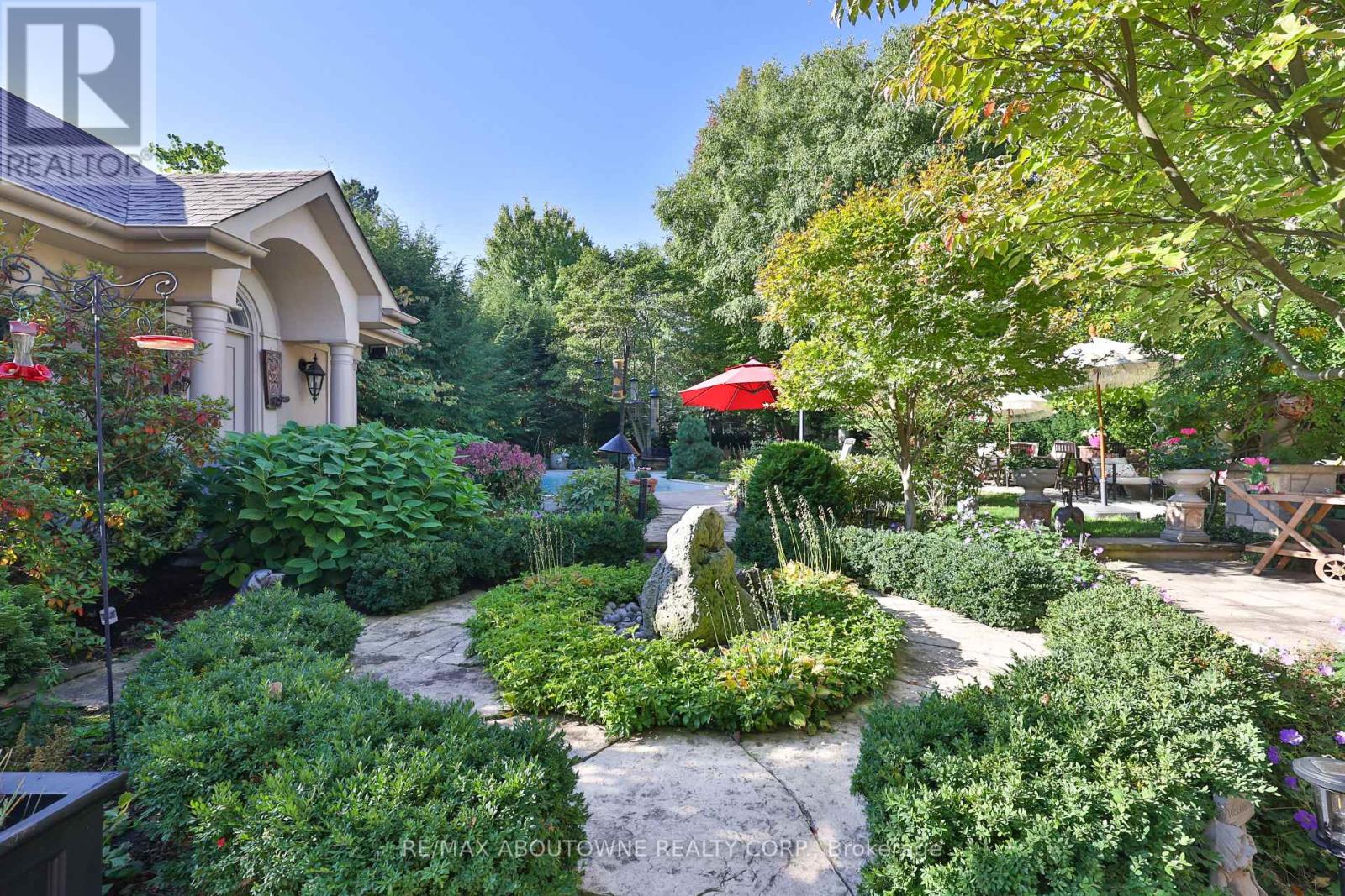 342 Pomona Avenue, Burlington, Ontario  L7N 1T5 - Photo 38 - W12466088