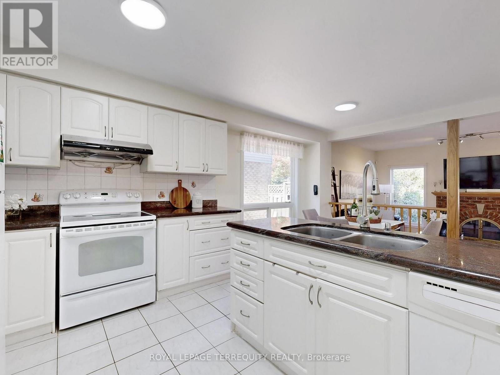 16 Audrelane Court, Toronto, Ontario  M1V 3S4 - Photo 18 - E12466197