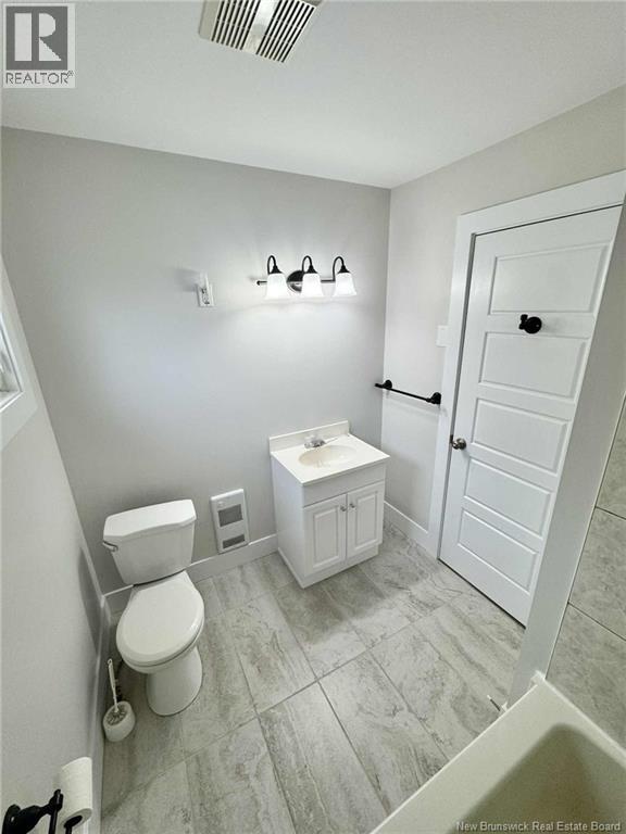 946 Meadow Avenue, Bathurst, New Brunswick  E2A 2H6 - Photo 14 - NB128684