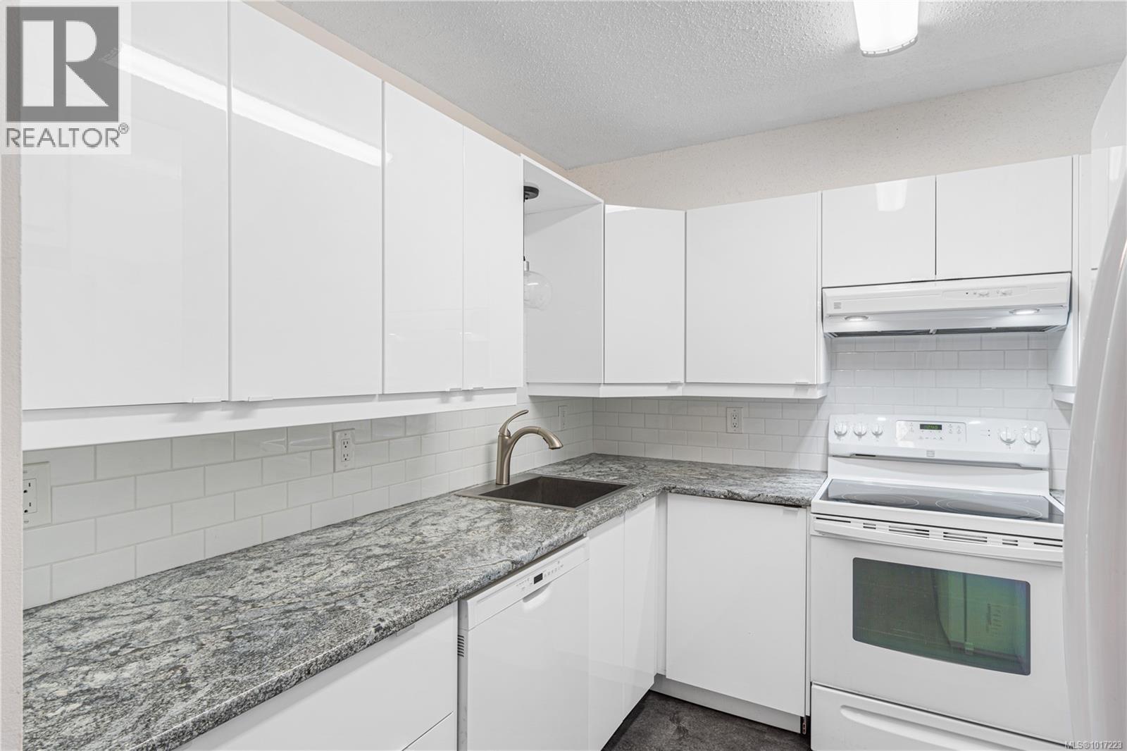 307 6715 Dover Rd, Nanaimo, British Columbia  V9V 1L8 - Photo 15 - 1017223