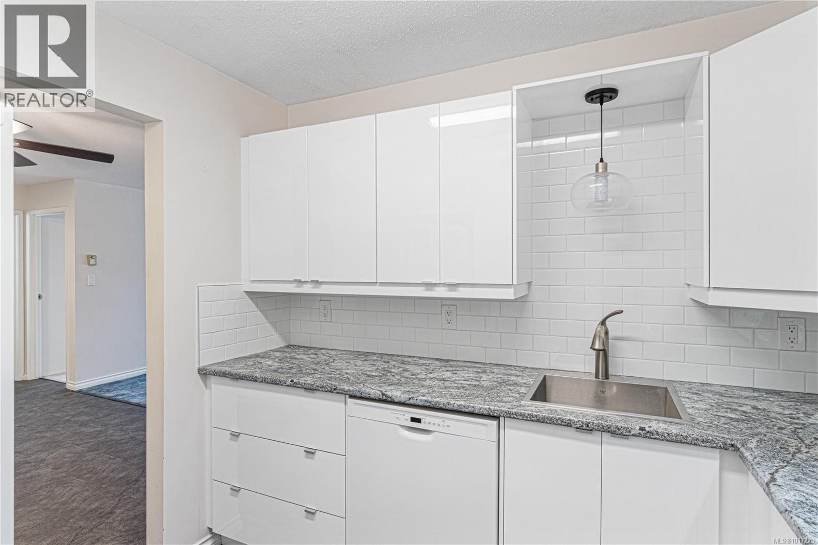 307 6715 Dover Rd, Nanaimo, British Columbia  V9V 1L8 - Photo 16 - 1017223