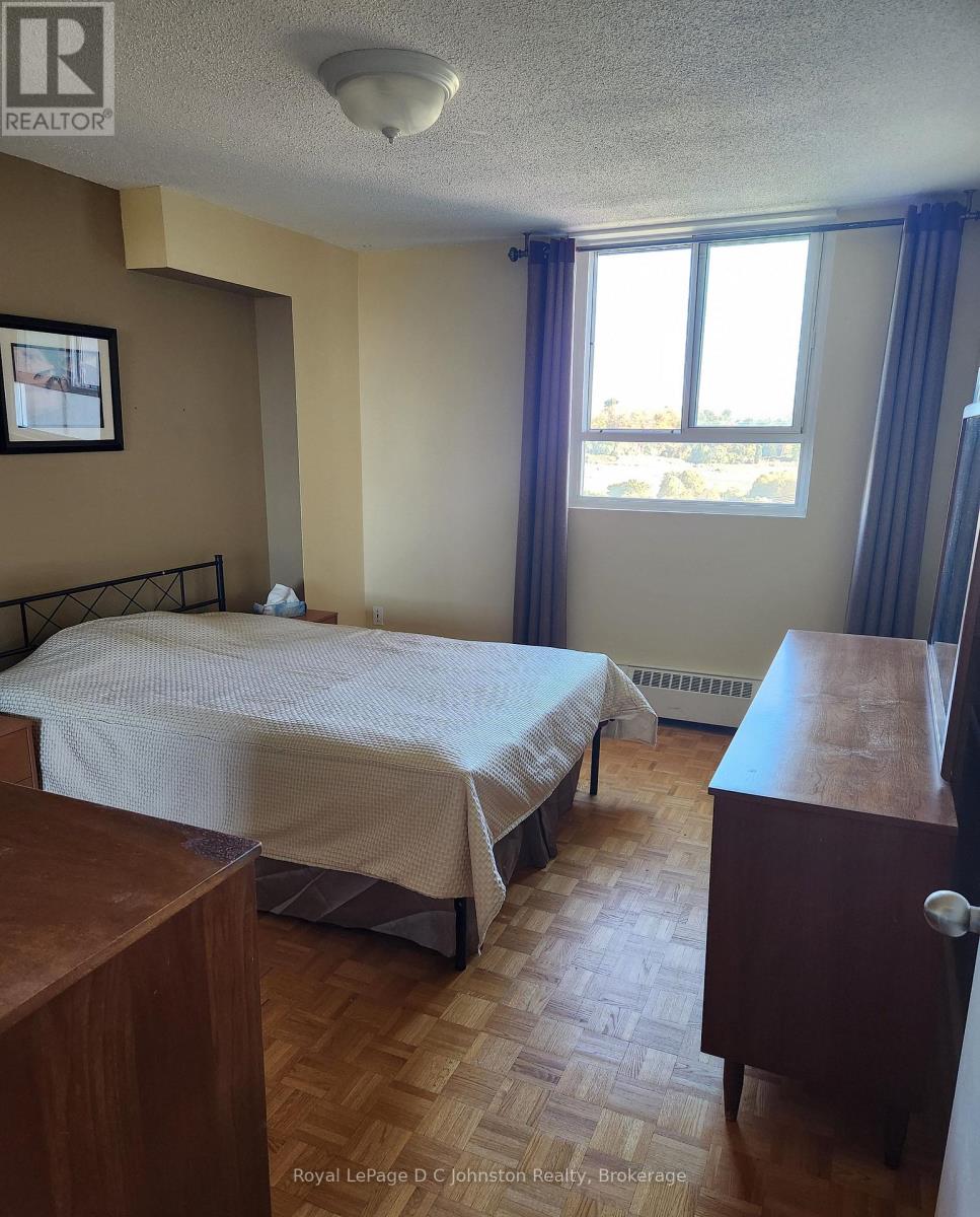 806 - 225 Harvard Place, Waterloo, Ontario  N2J 4H4 - Photo 12 - X12468137