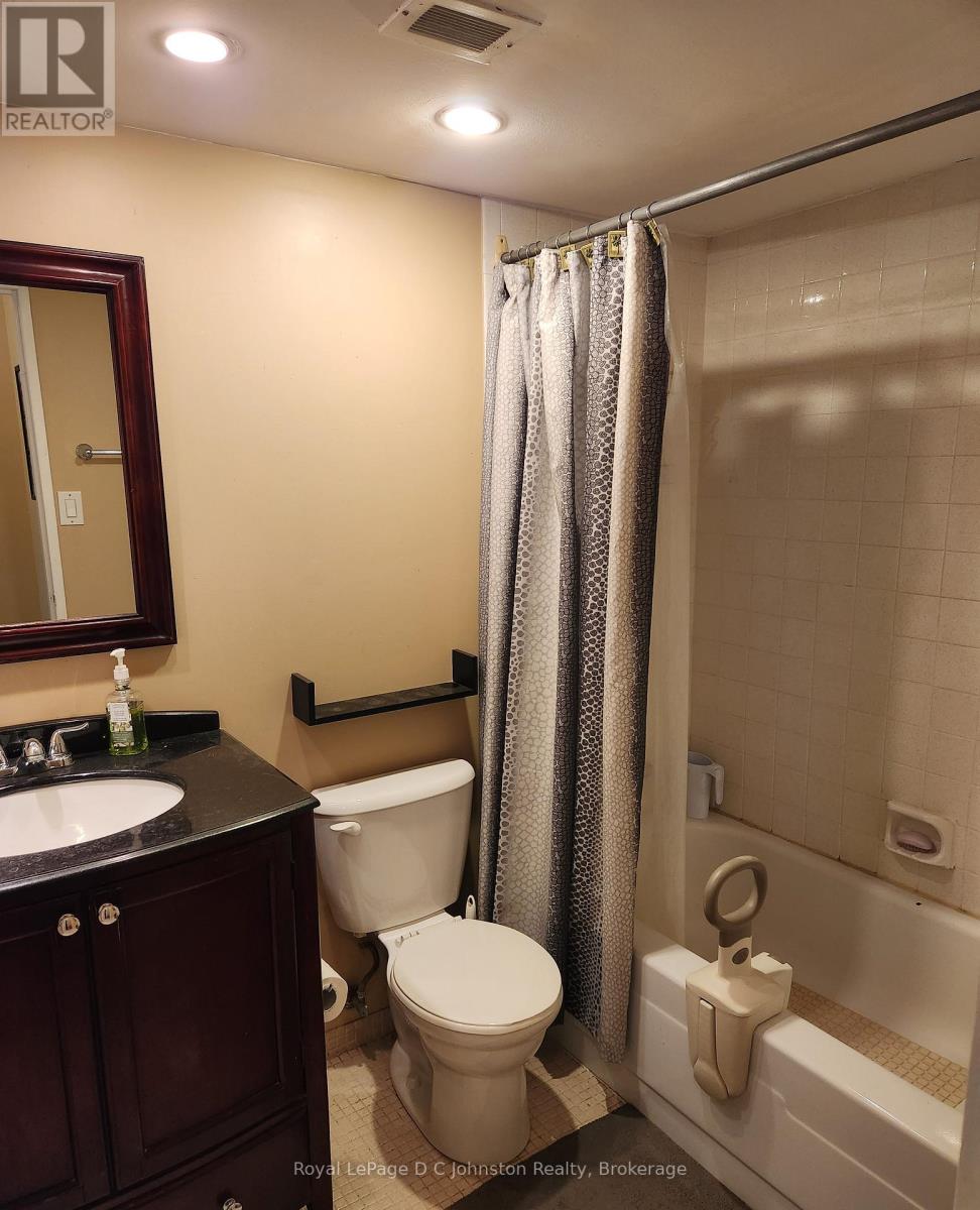 806 - 225 Harvard Place, Waterloo, Ontario  N2J 4H4 - Photo 15 - X12468137