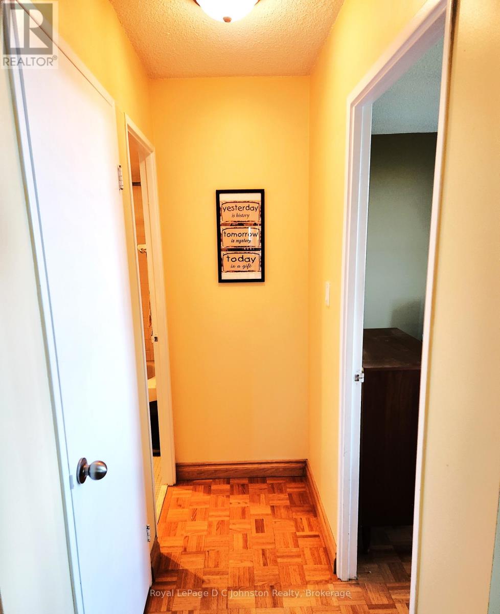 806 - 225 Harvard Place, Waterloo, Ontario  N2J 4H4 - Photo 17 - X12468137