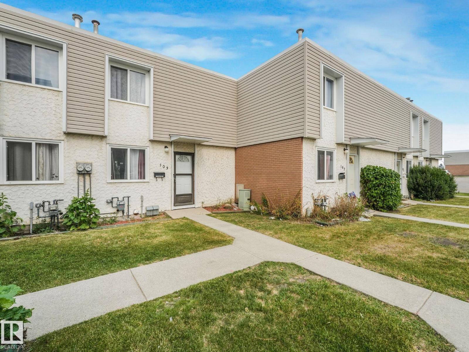 103 Cornell Co Nw, Edmonton, Alberta  T5C 3C3 - Photo 1 - E4462472