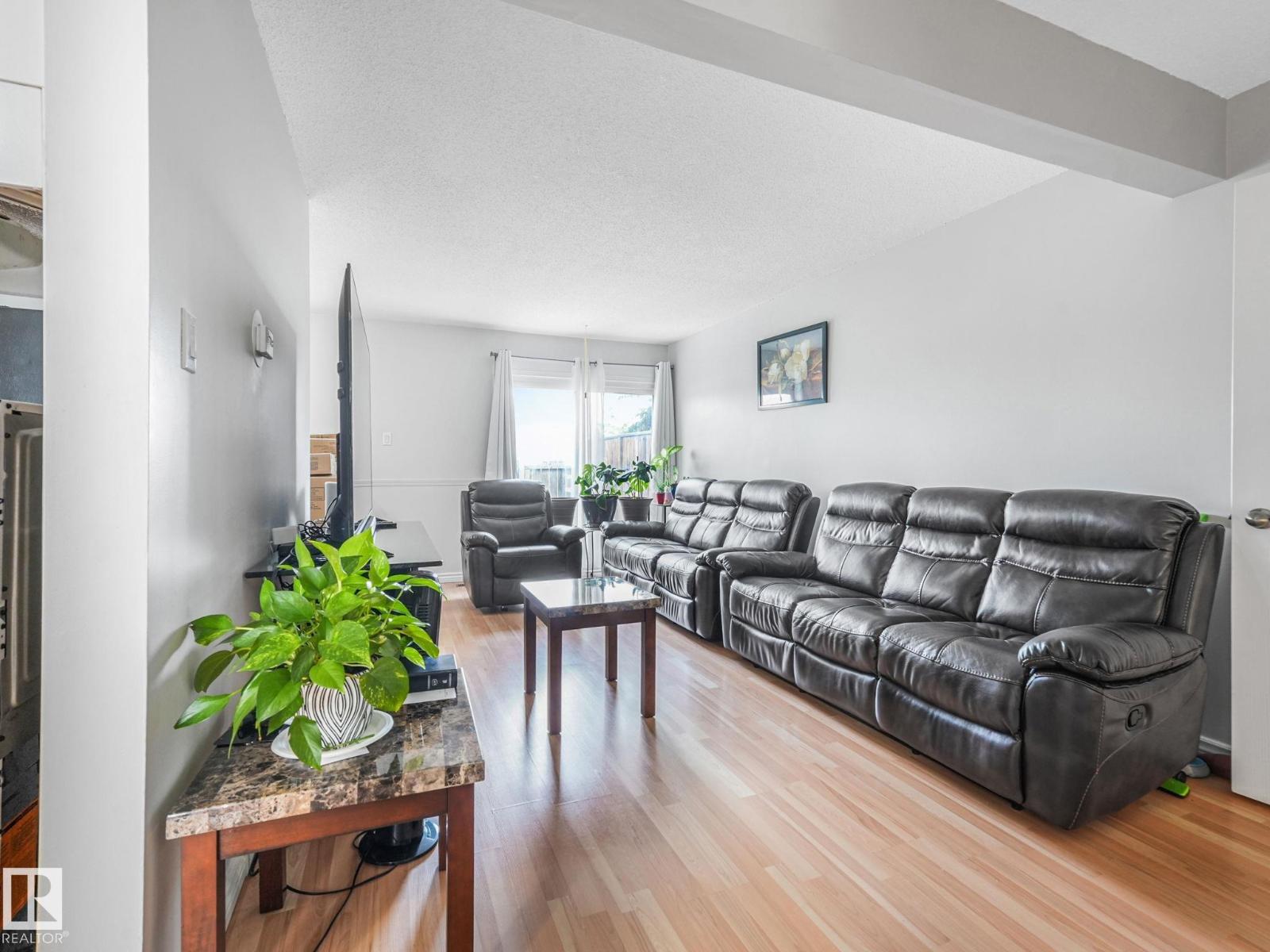 103 Cornell Co Nw, Edmonton, Alberta  T5C 3C3 - Photo 4 - E4462472