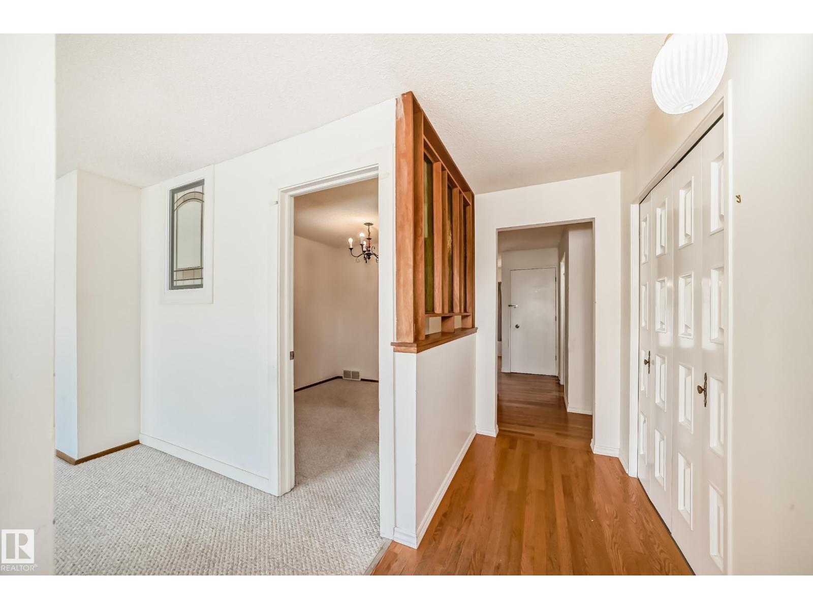 3827 105 St Nw, Edmonton, Alberta  T5K 0Z5 - Photo 3 - E4462473