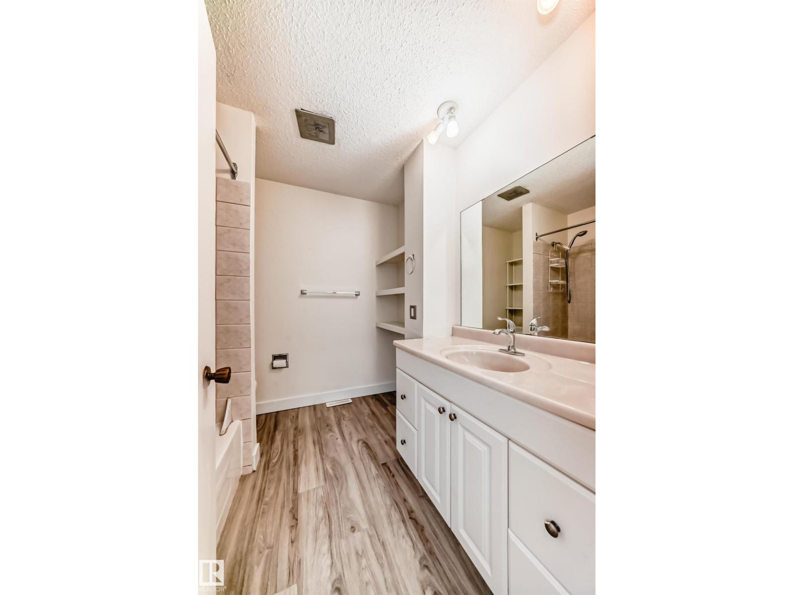 3827 105 St Nw, Edmonton, Alberta  T5K 0Z5 - Photo 32 - E4462473