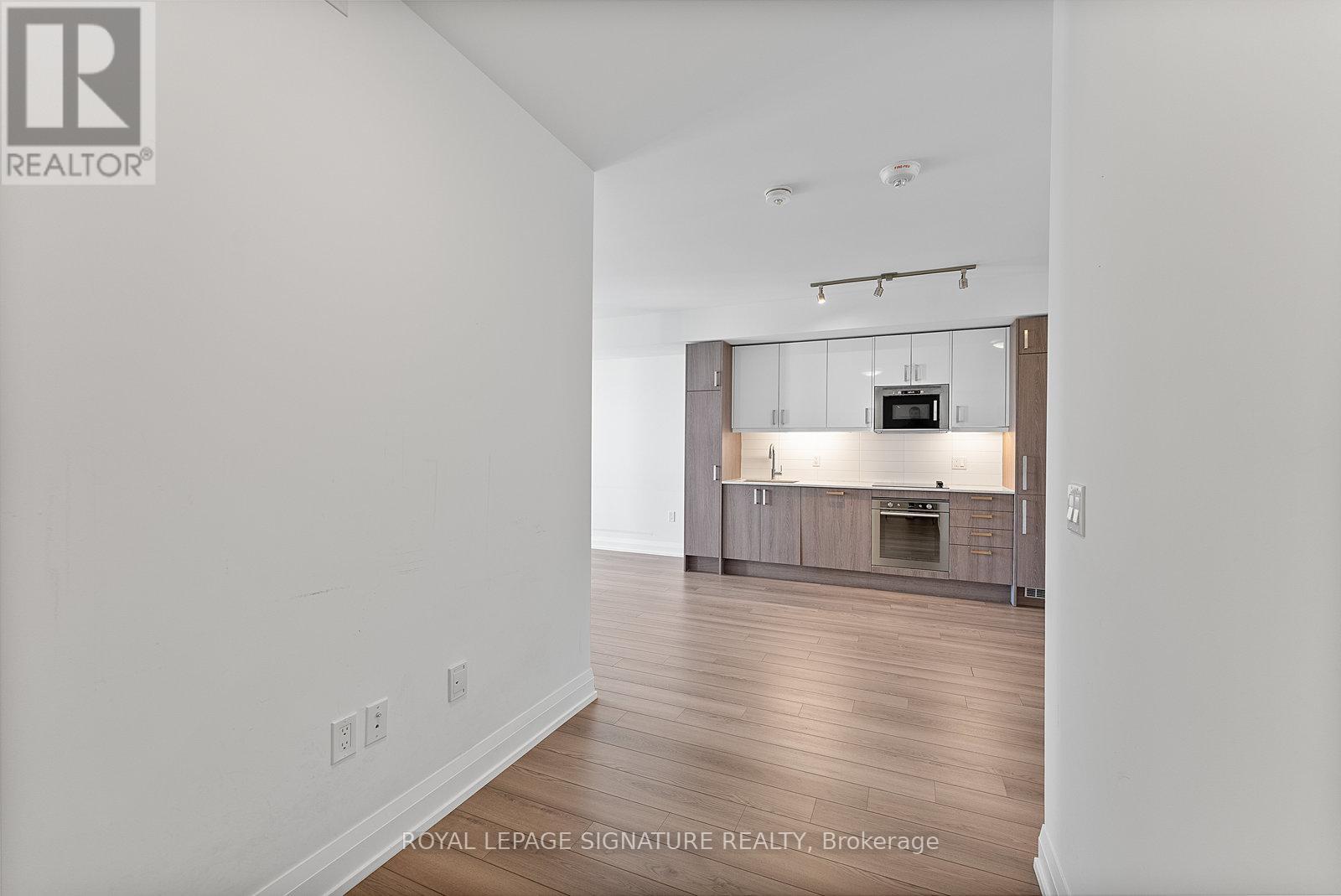 2501 - 77 Mutual Street, Toronto, Ontario  M5B 2A9 - Photo 18 - C12461350