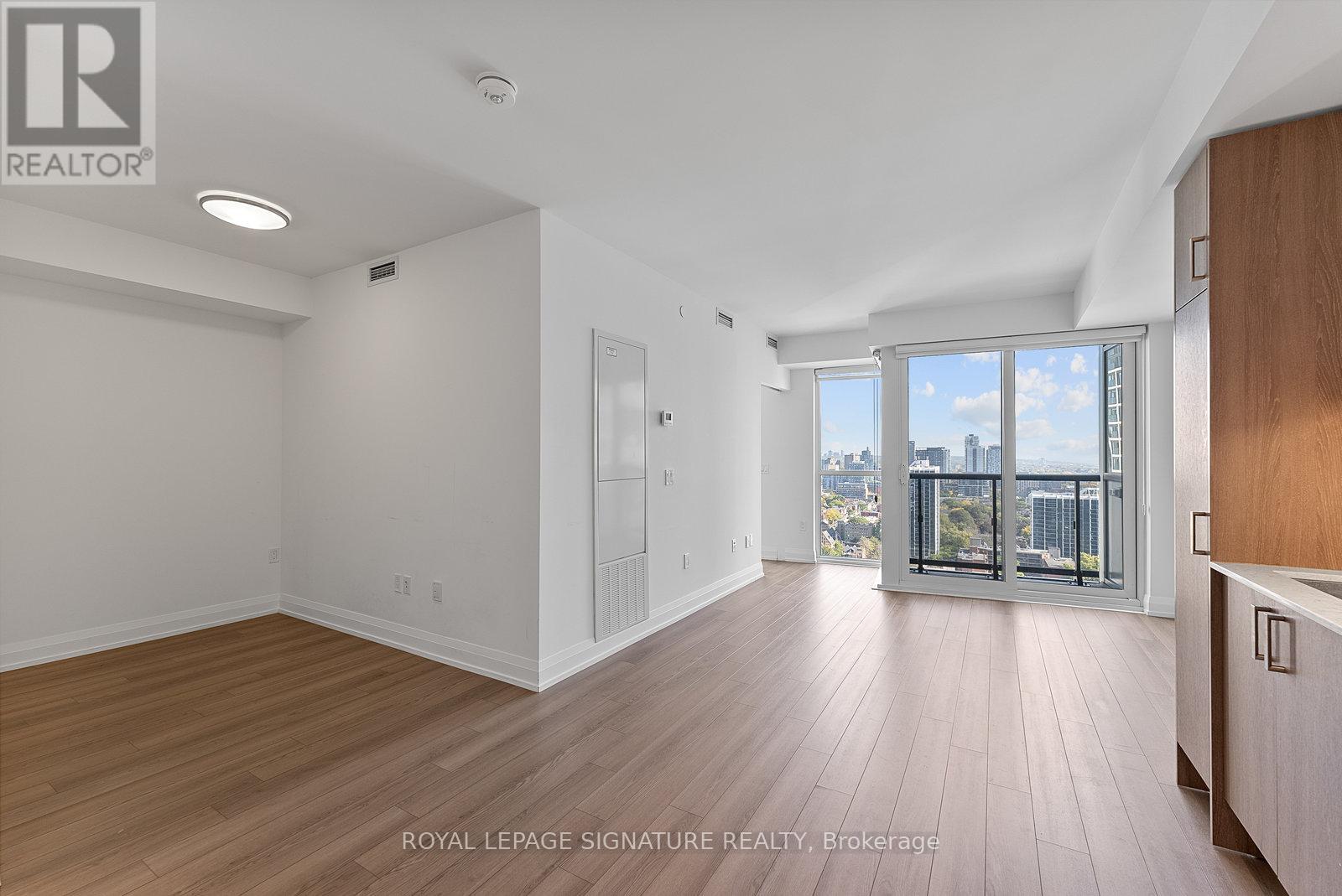 2501 - 77 Mutual Street, Toronto, Ontario  M5B 2A9 - Photo 8 - C12461350