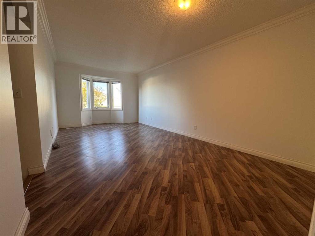 143 Cedarwood Lane Sw, Calgary, Alberta  T2W 6J3 - Photo 5 - A2245791