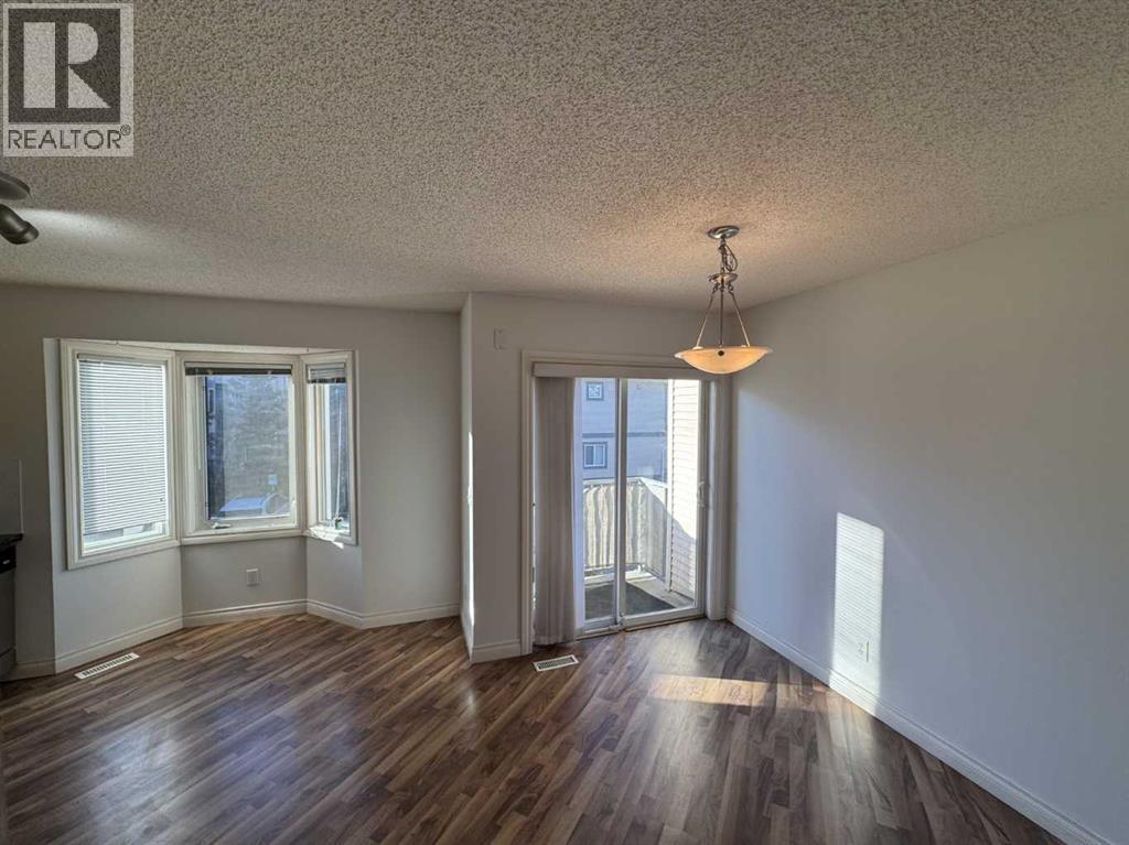 143 Cedarwood Lane Sw, Calgary, Alberta  T2W 6J3 - Photo 6 - A2245791