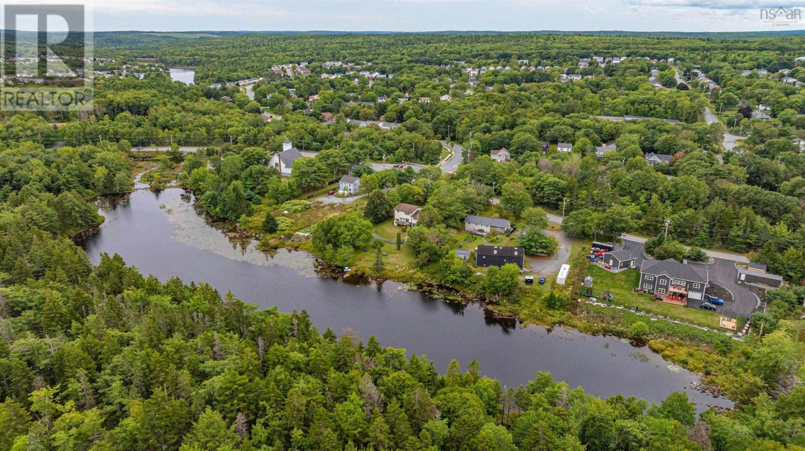 2571 St. Margaret's Bay Road, Timberlea, Nova Scotia  B3T 1H2 - Photo 36 - 202522901