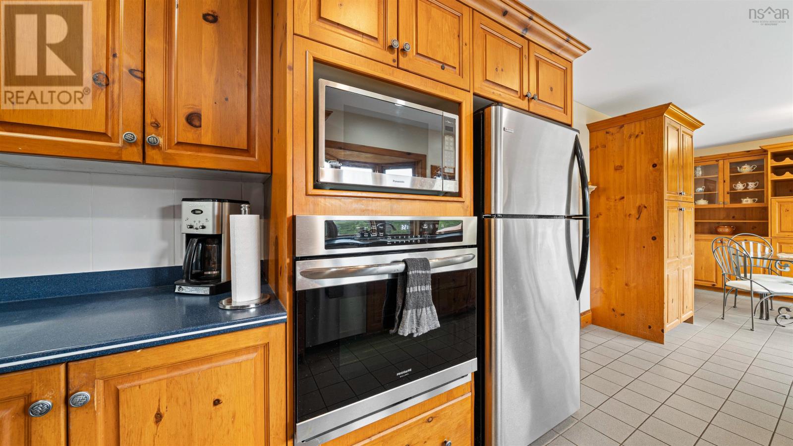 2571 St. Margaret's Bay Road, Timberlea, Nova Scotia  B3T 1H2 - Photo 8 - 202522901