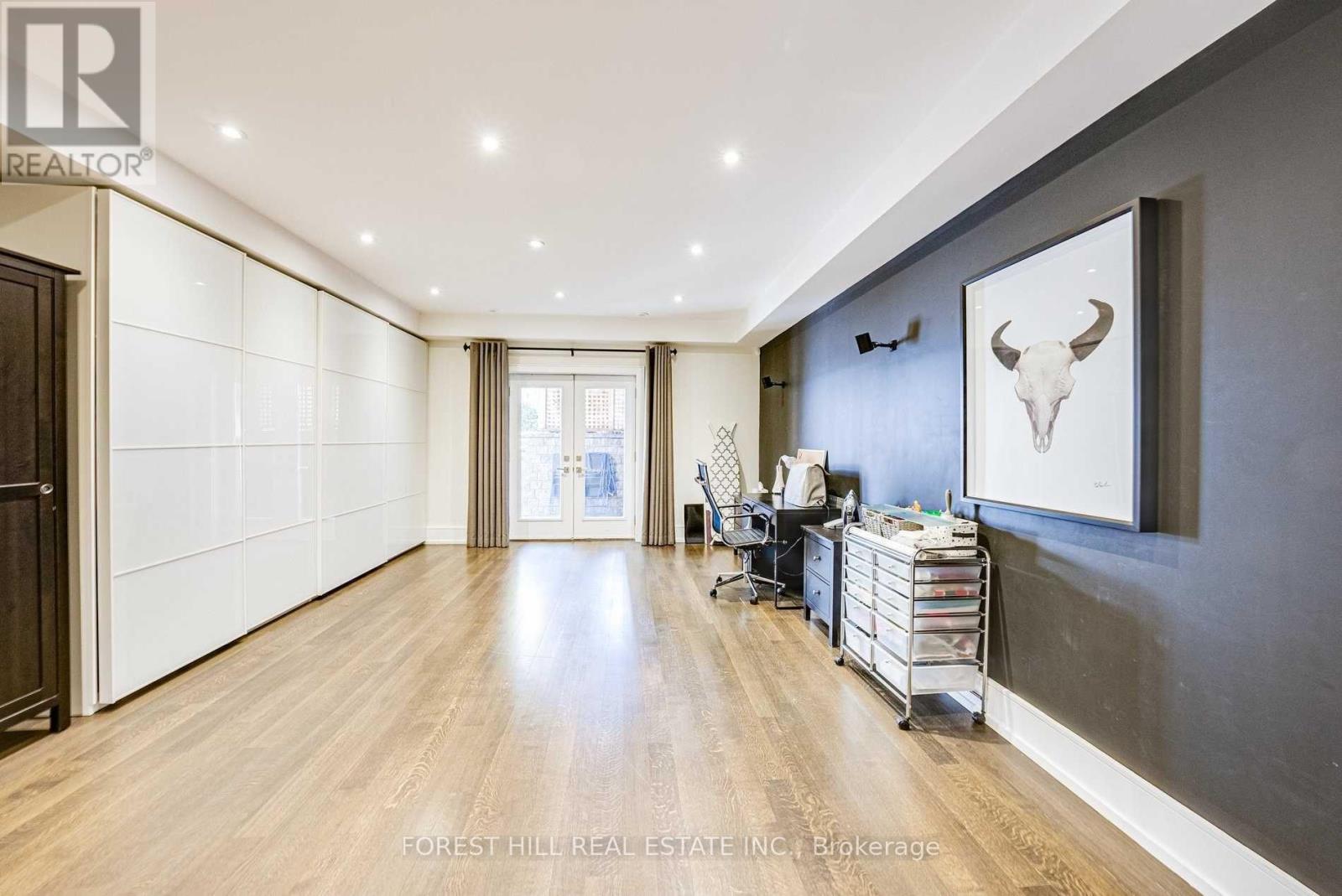 15a Roslin Avenue, Toronto, Ontario  M4N 1Y8 - Photo 34 - C12467560